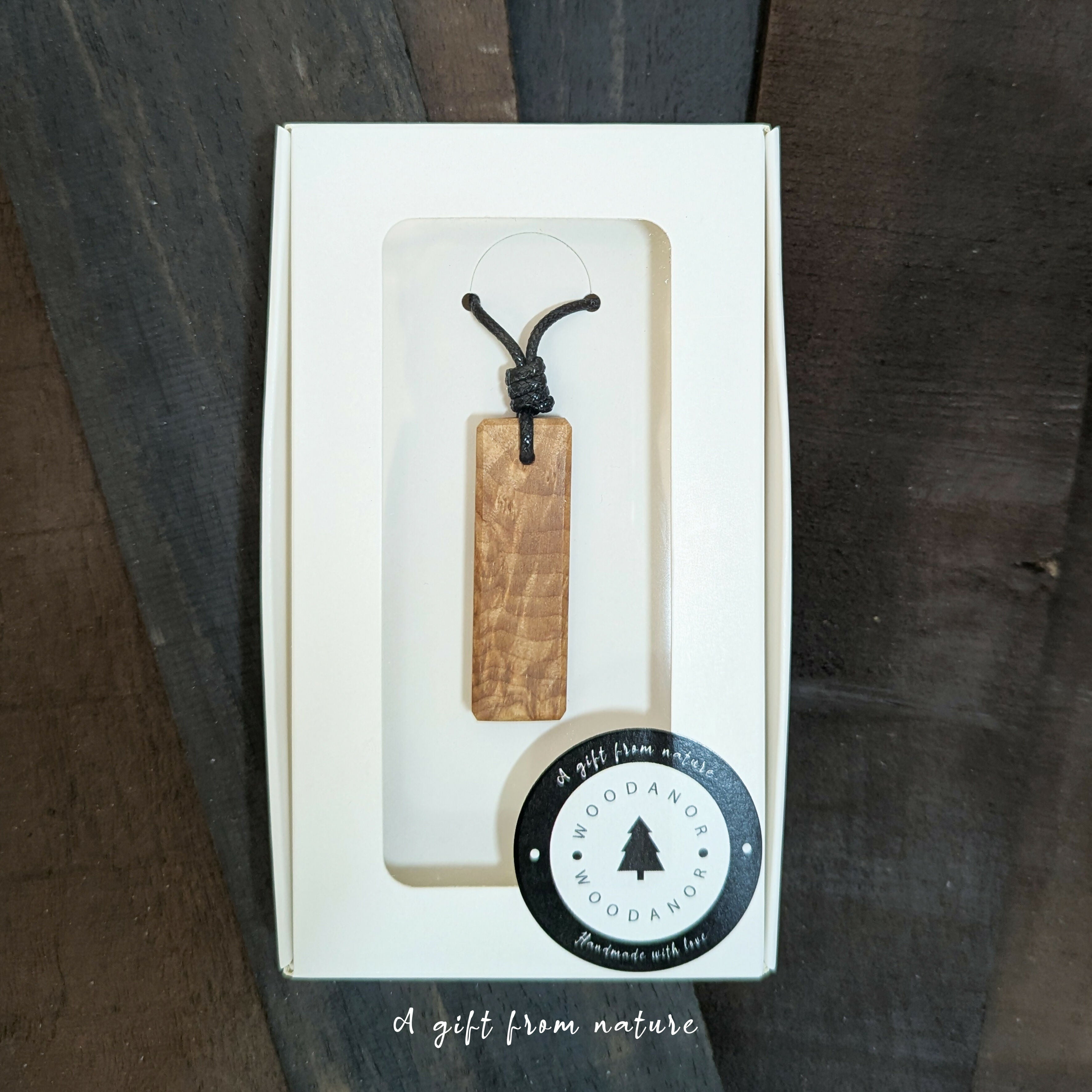 Natural Grain Wood Pendant