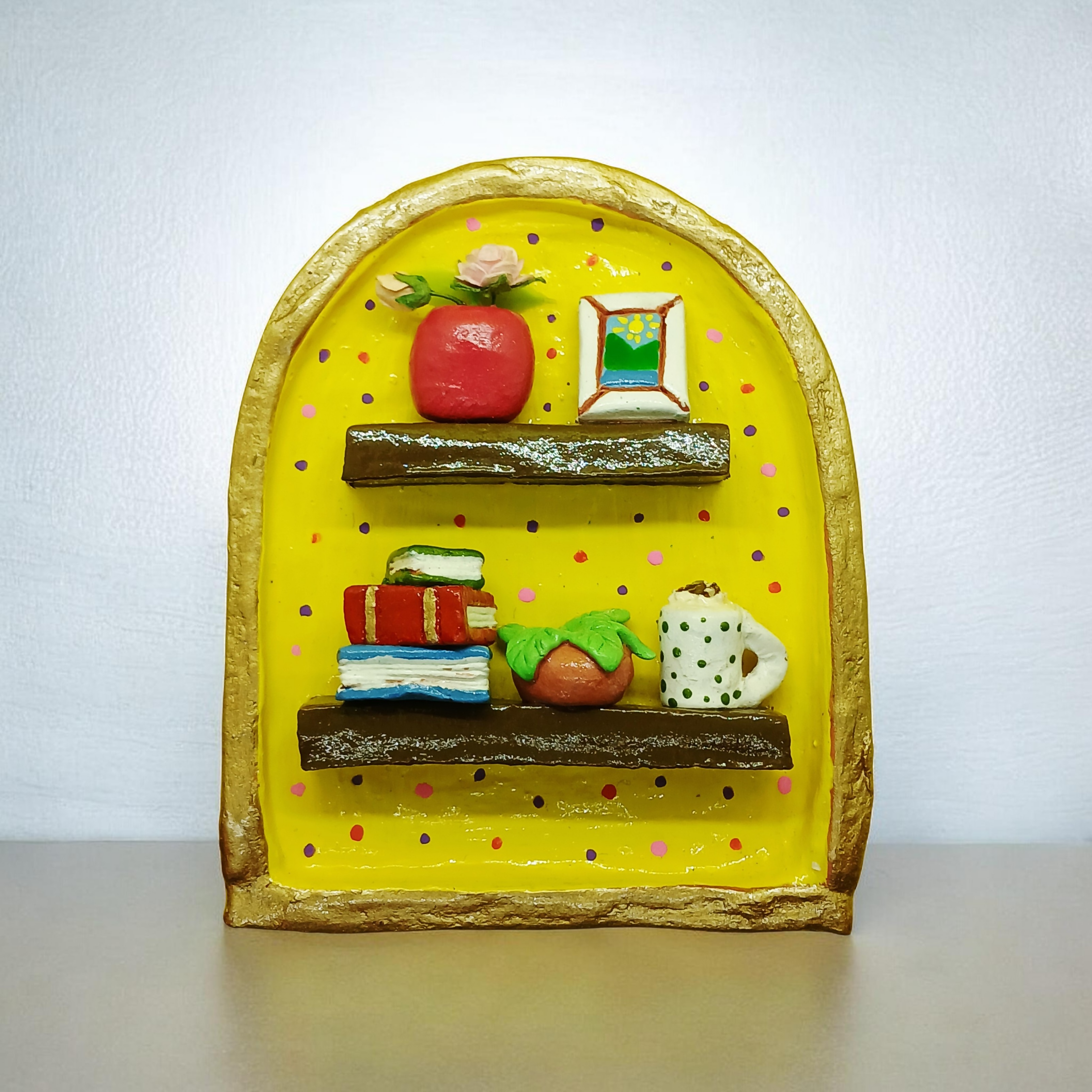 Bookshelf Clay Arch