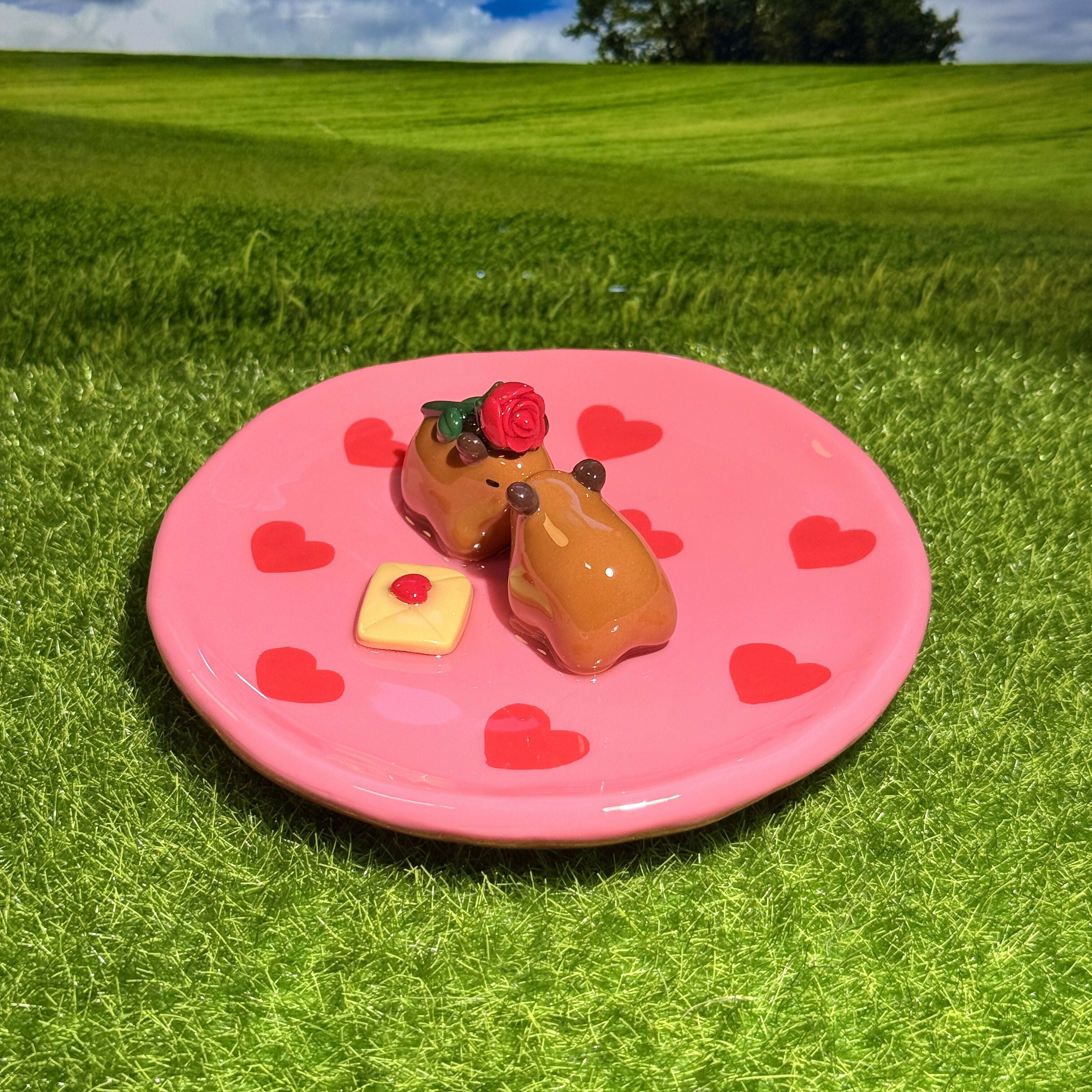 Valentine's Capybara Lovers Trinket Dish