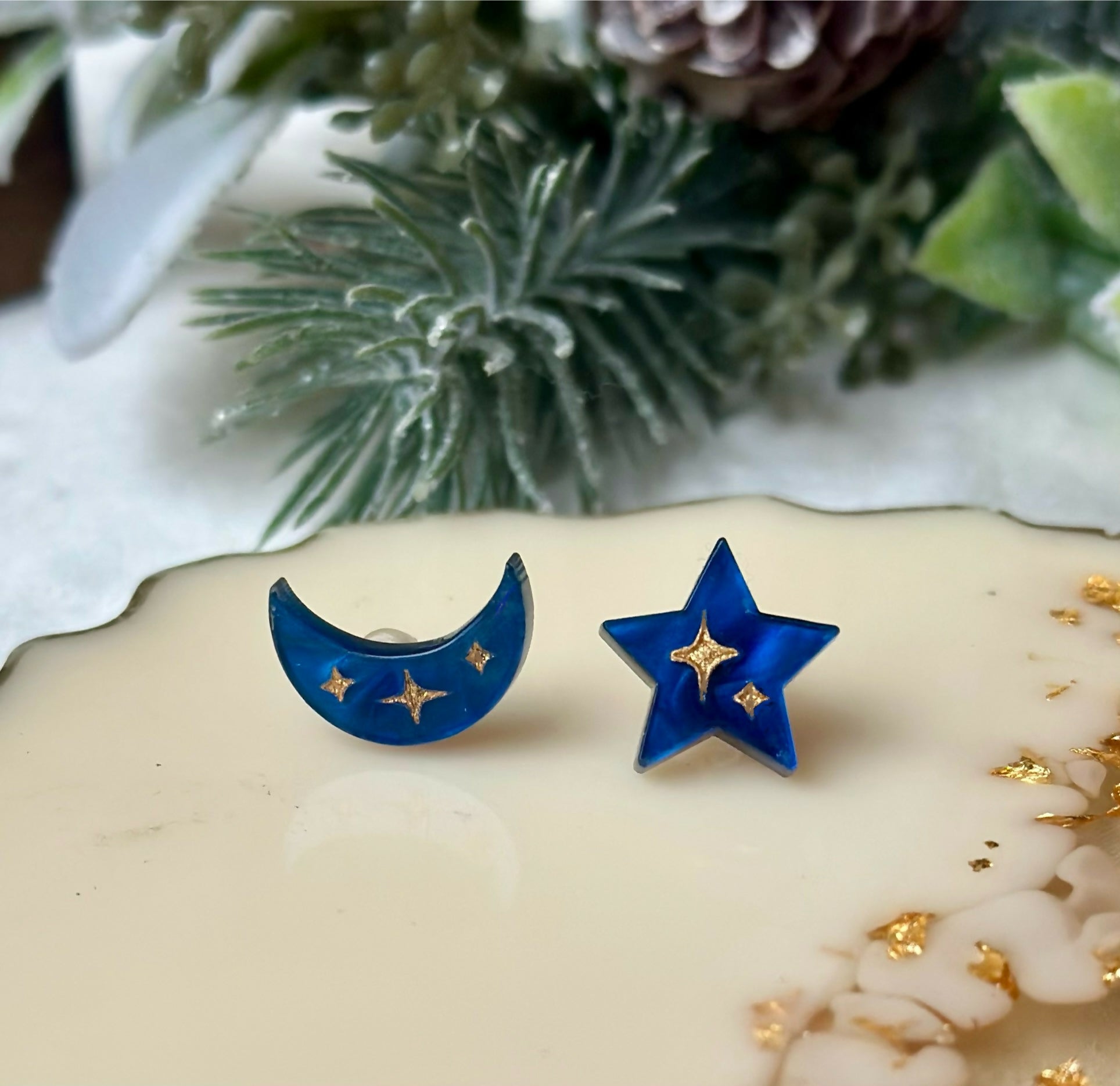 GOLD ENGRAVED MOON AND STAR STUDS