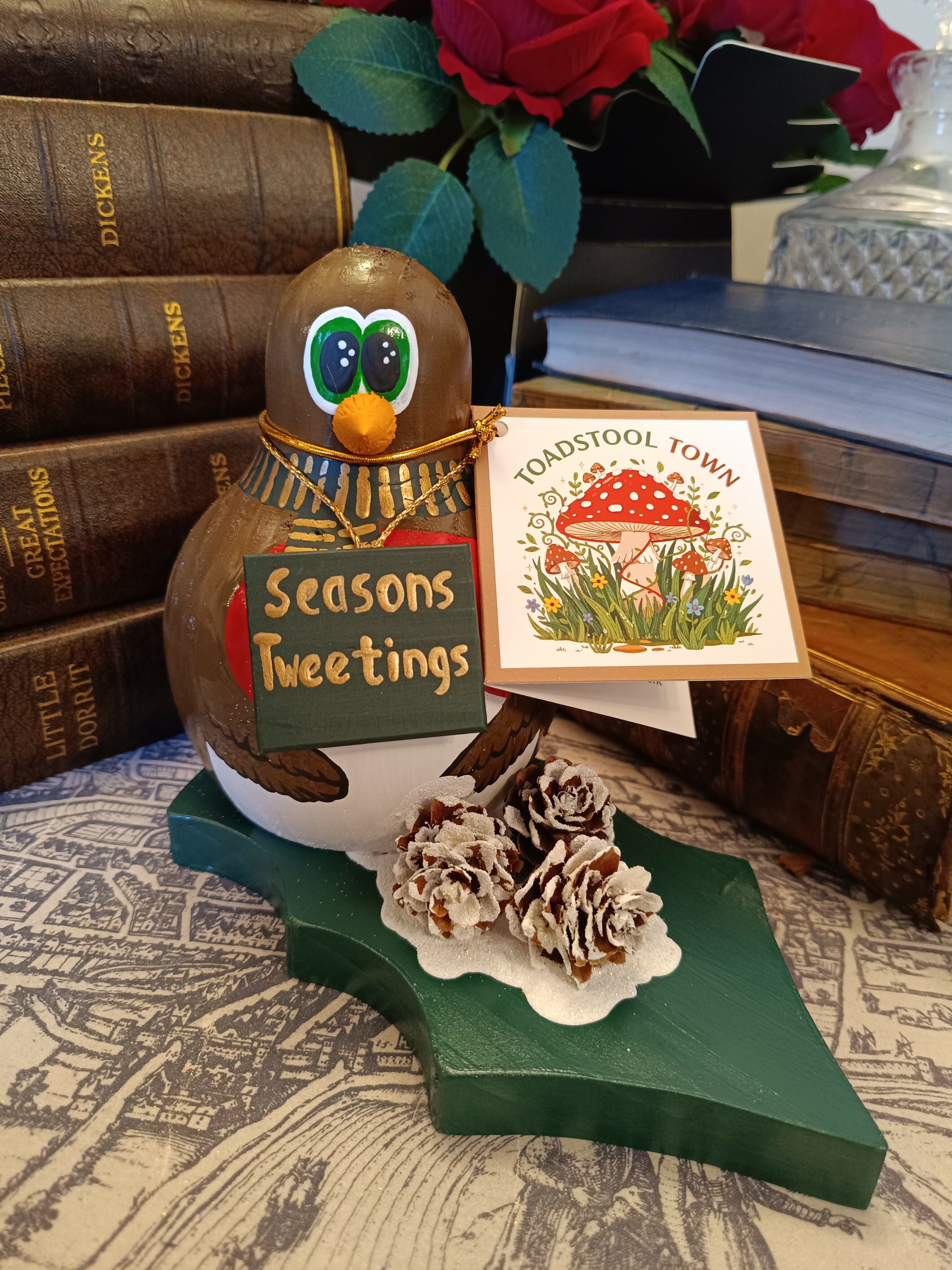 Handmade Wooden Robin Decoration – Rustic Hand-Turned Christmas Ornament