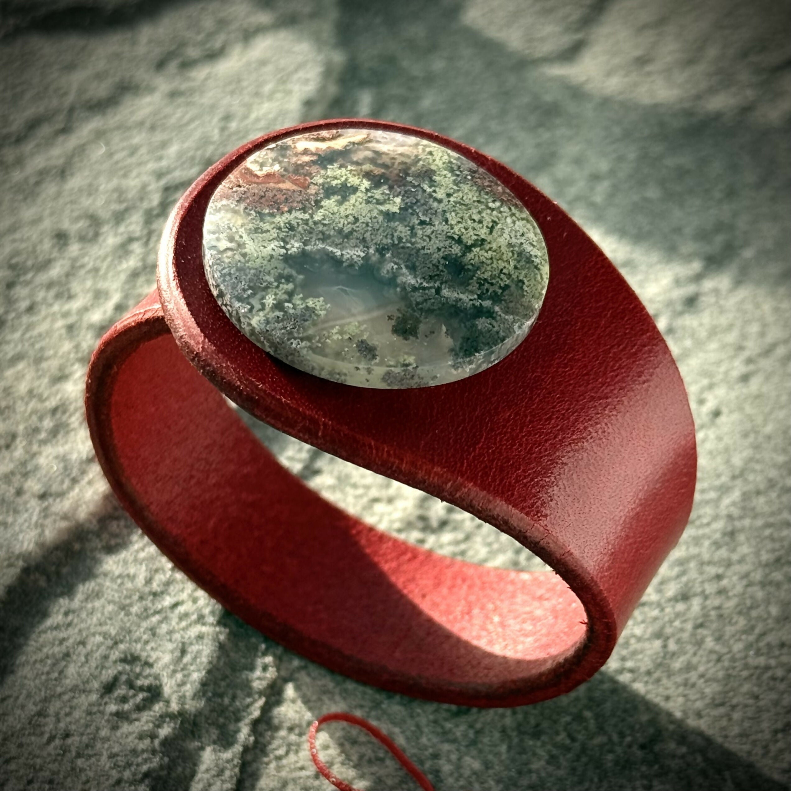 Handcrafted Natural Leather & Moss Agate Gemstone Bracelet - Size S or M