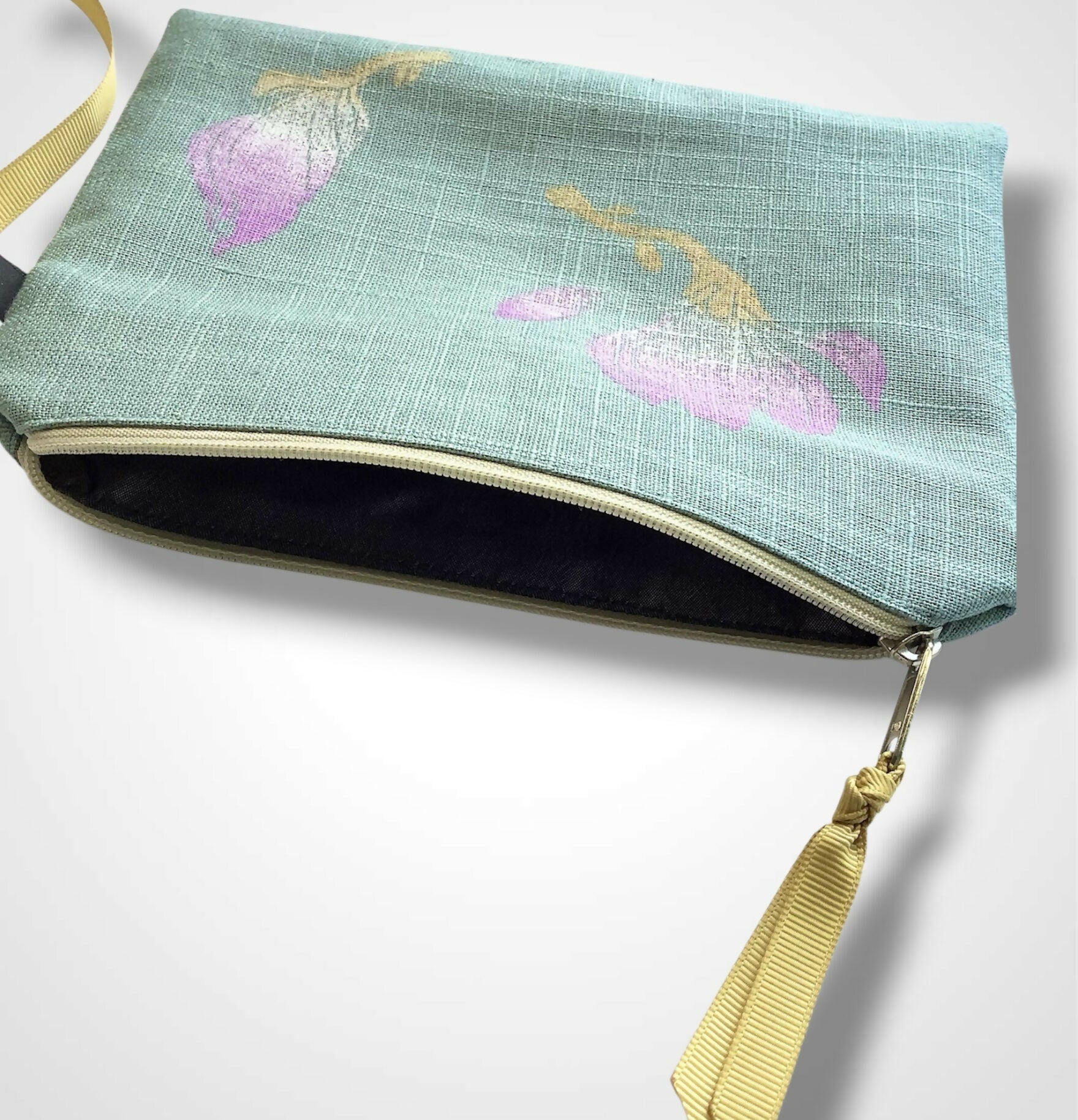 Sage Magnolias Linen Women’s Zip-Up Pouch