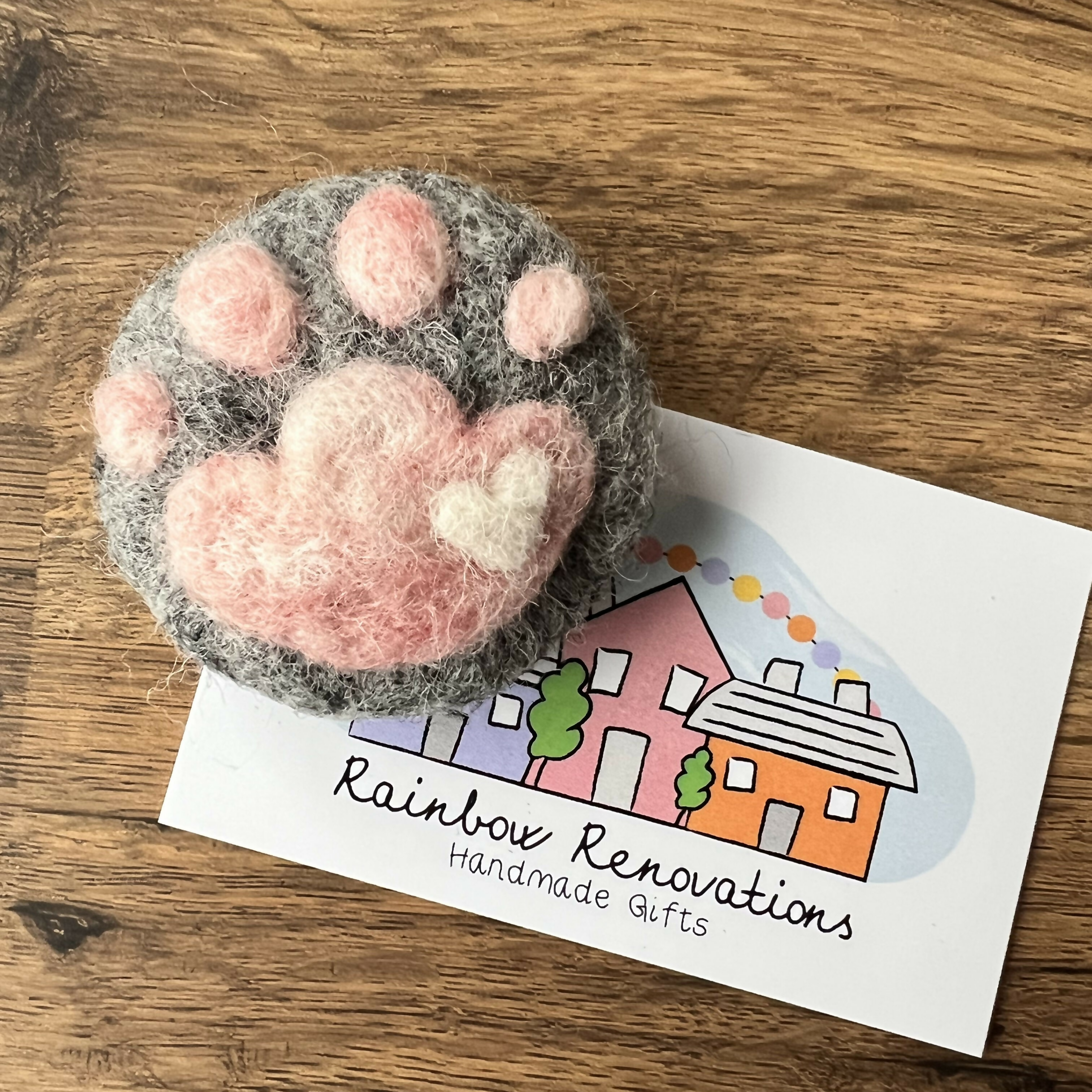 Felted Round Paw Magnets
