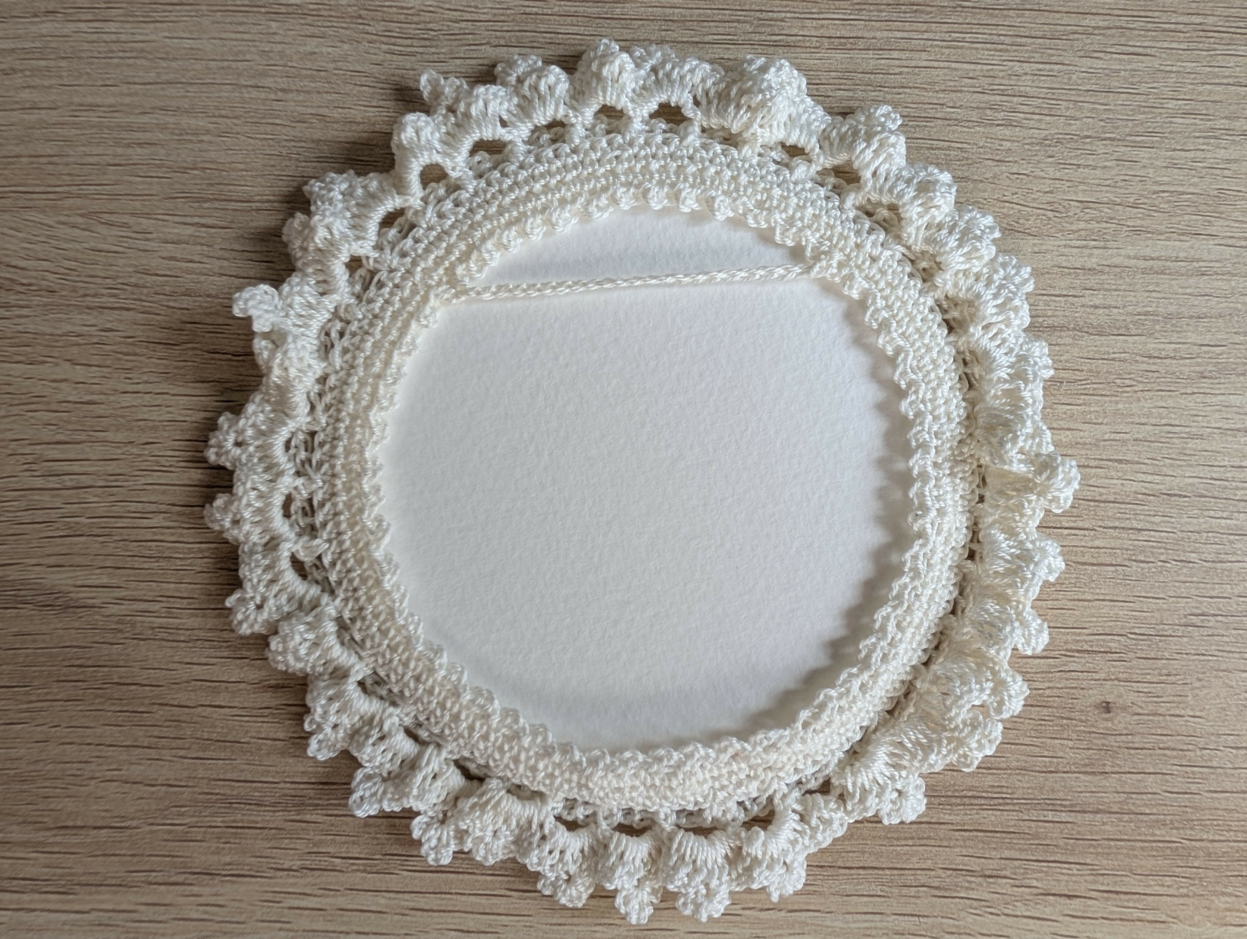Vintage-style Lace Photo Frame (LIMITED EDITION)