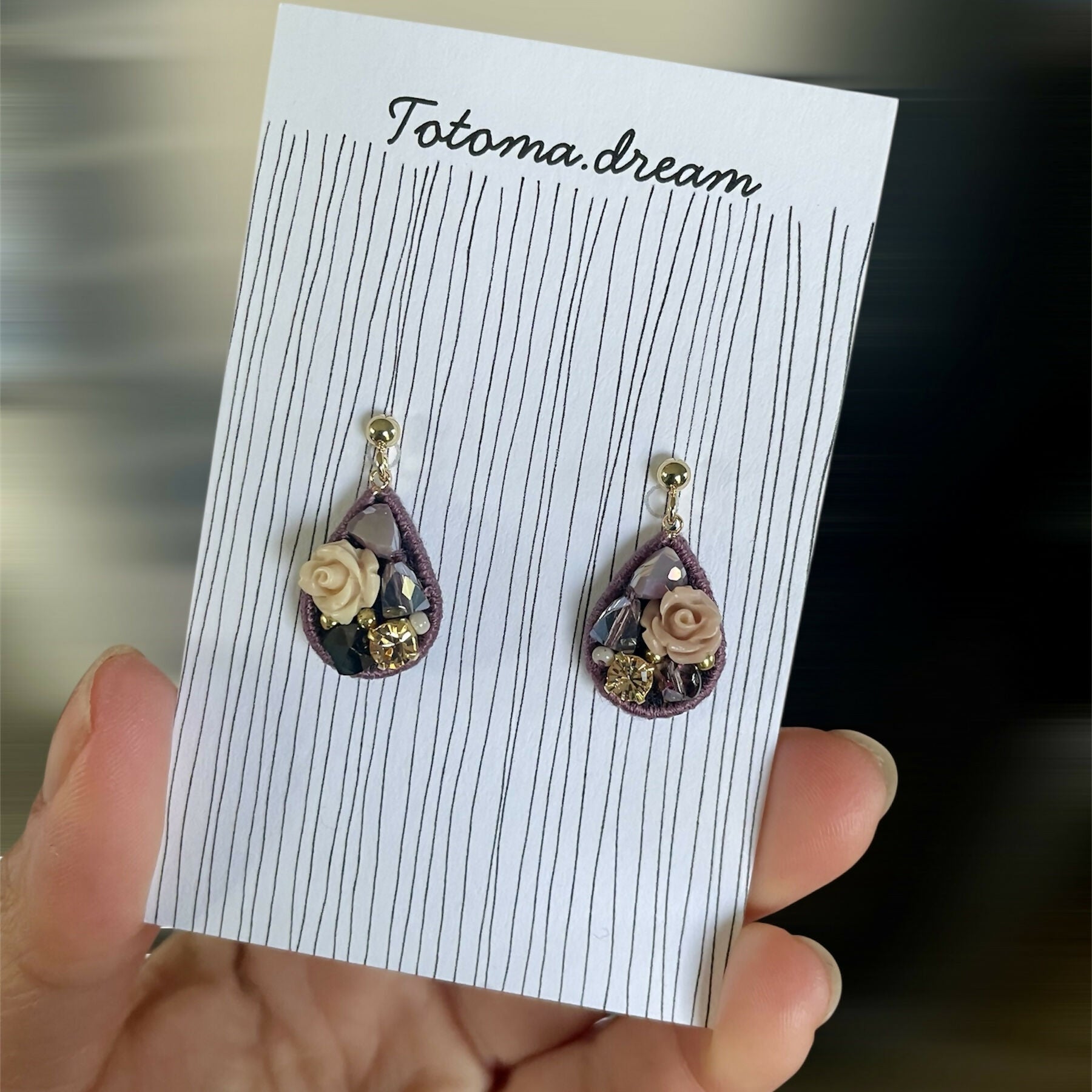 Pendant Crystal Embroidery Earrings (Waterdrop)