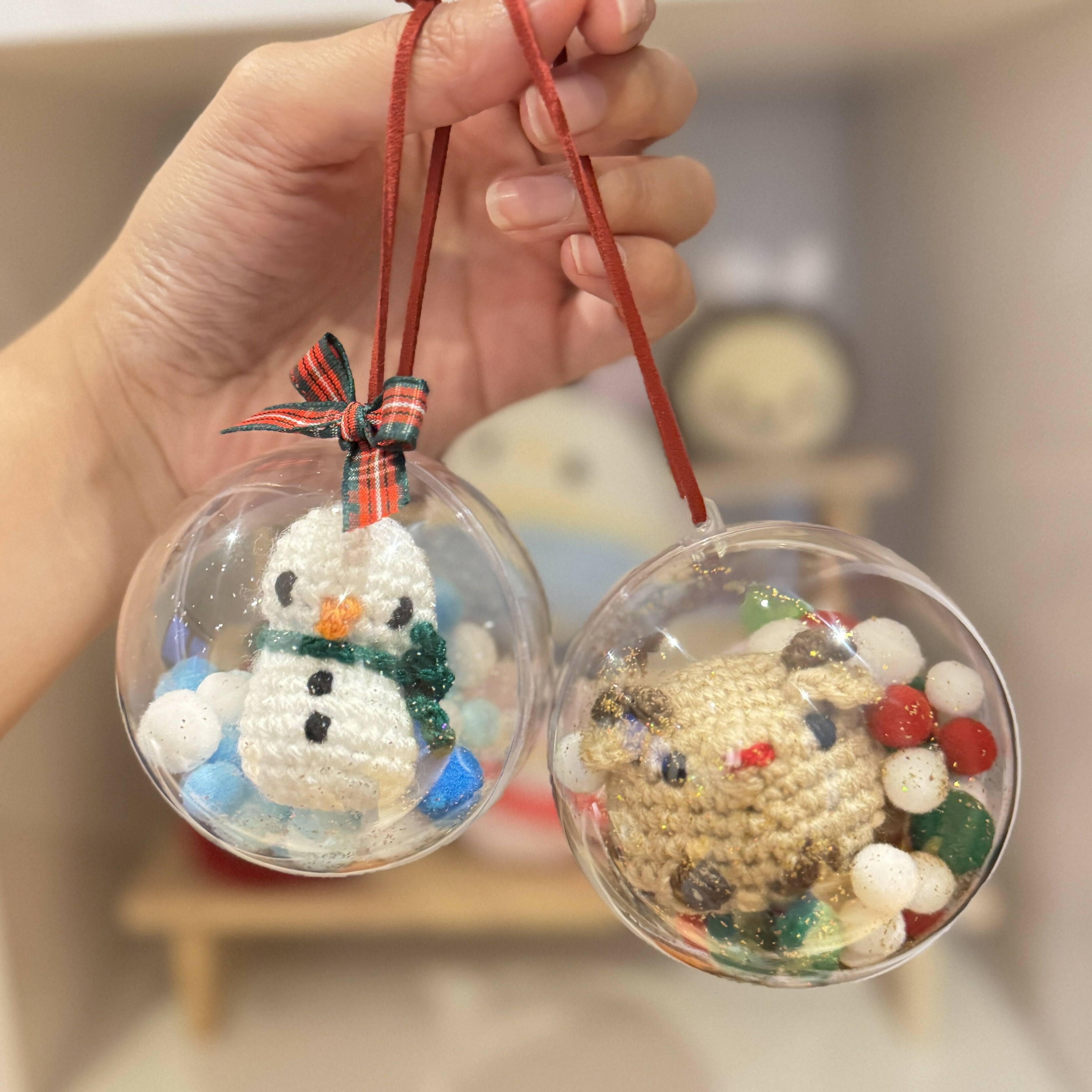 Christmas Tree Decoration - Snowy Ball