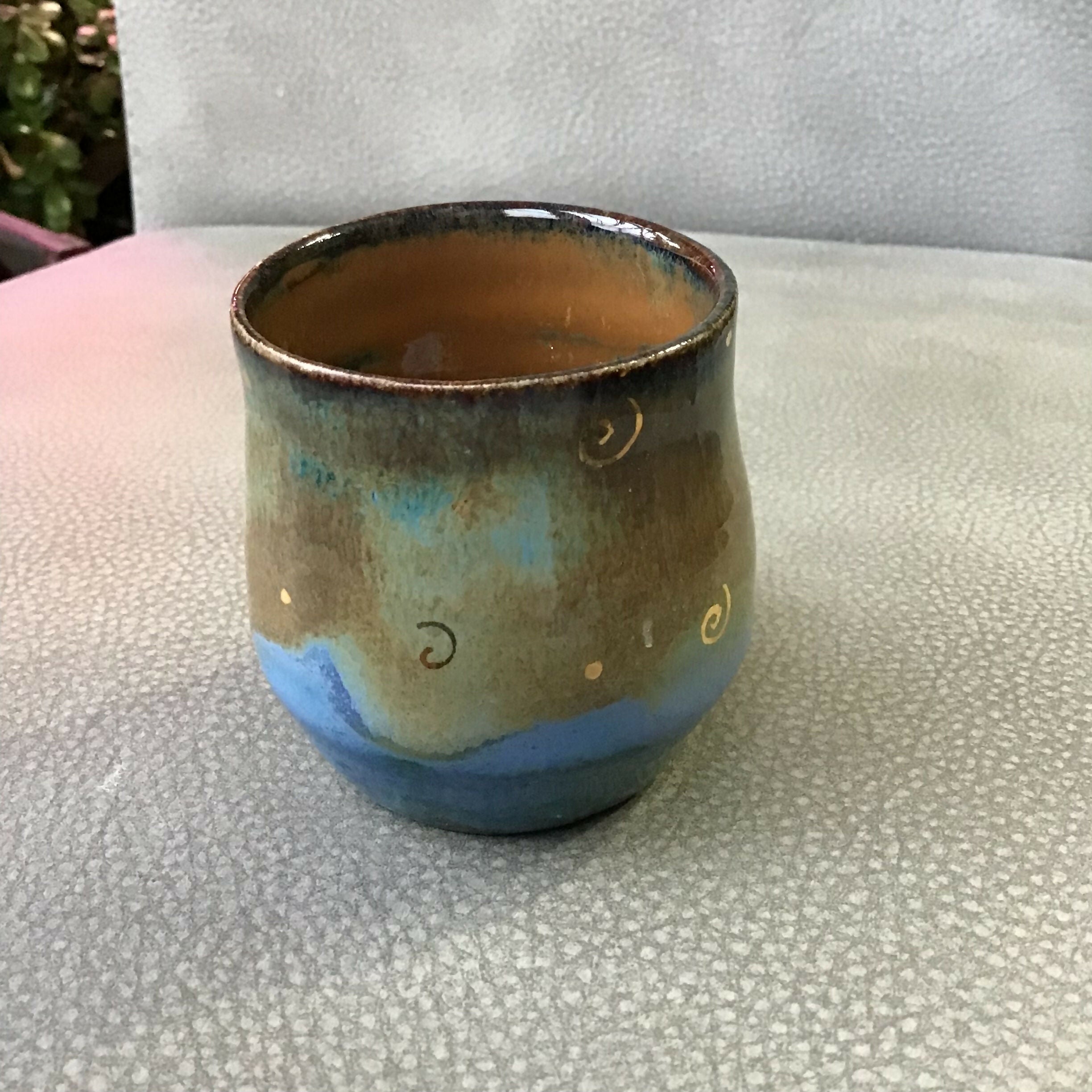 Small Gold Swirl Pot