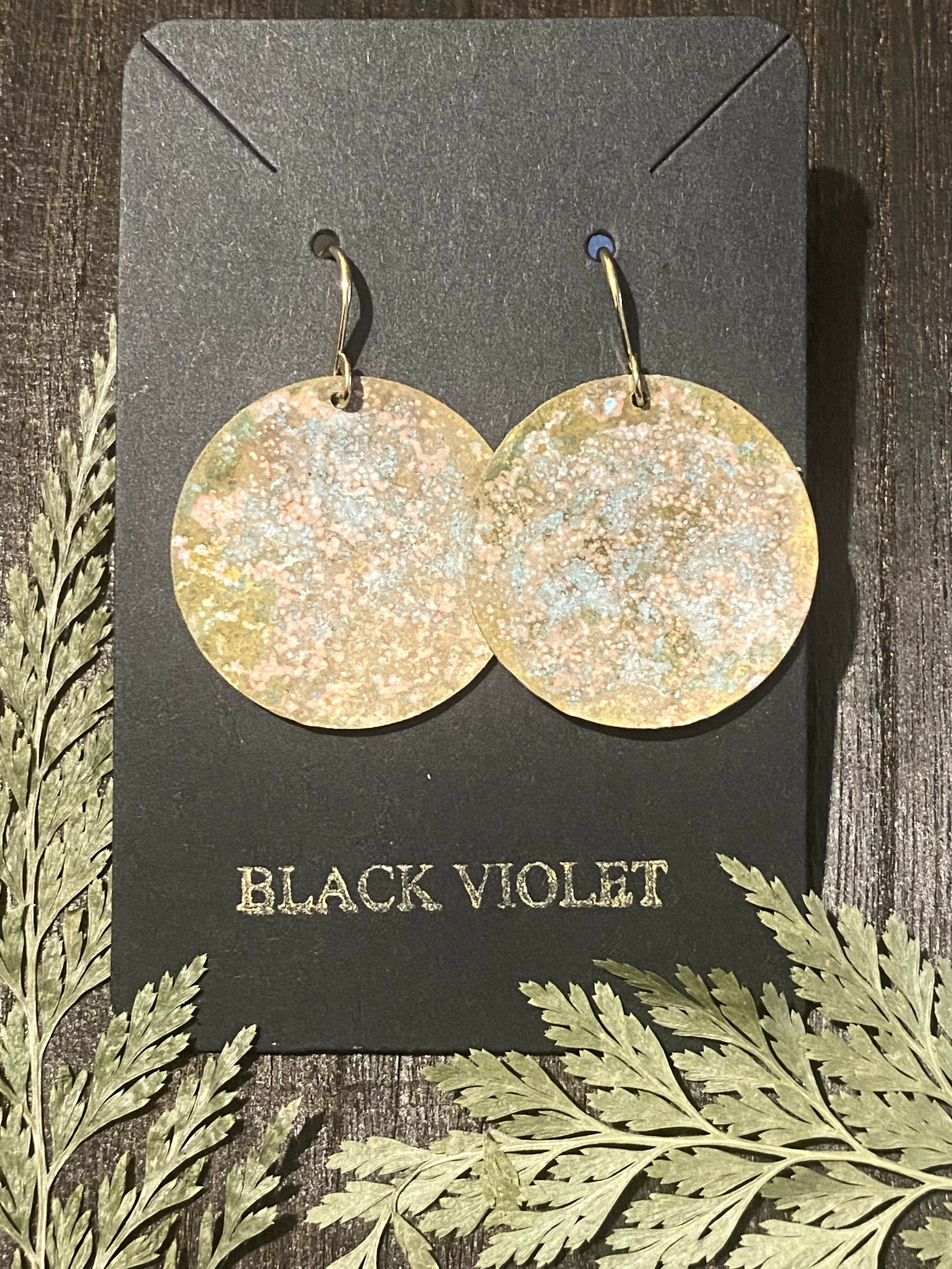 TEXTURED BRASS CIRCLE EARRINGS