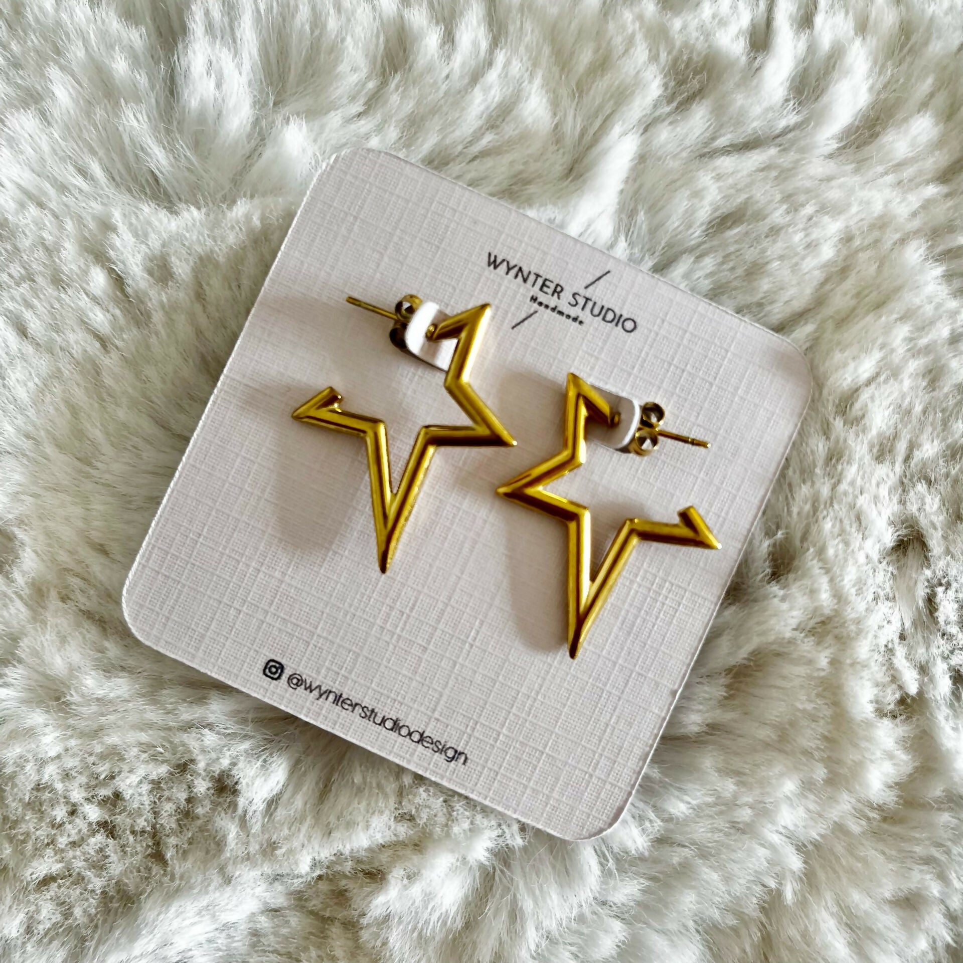 LARGE STAR HOOPS