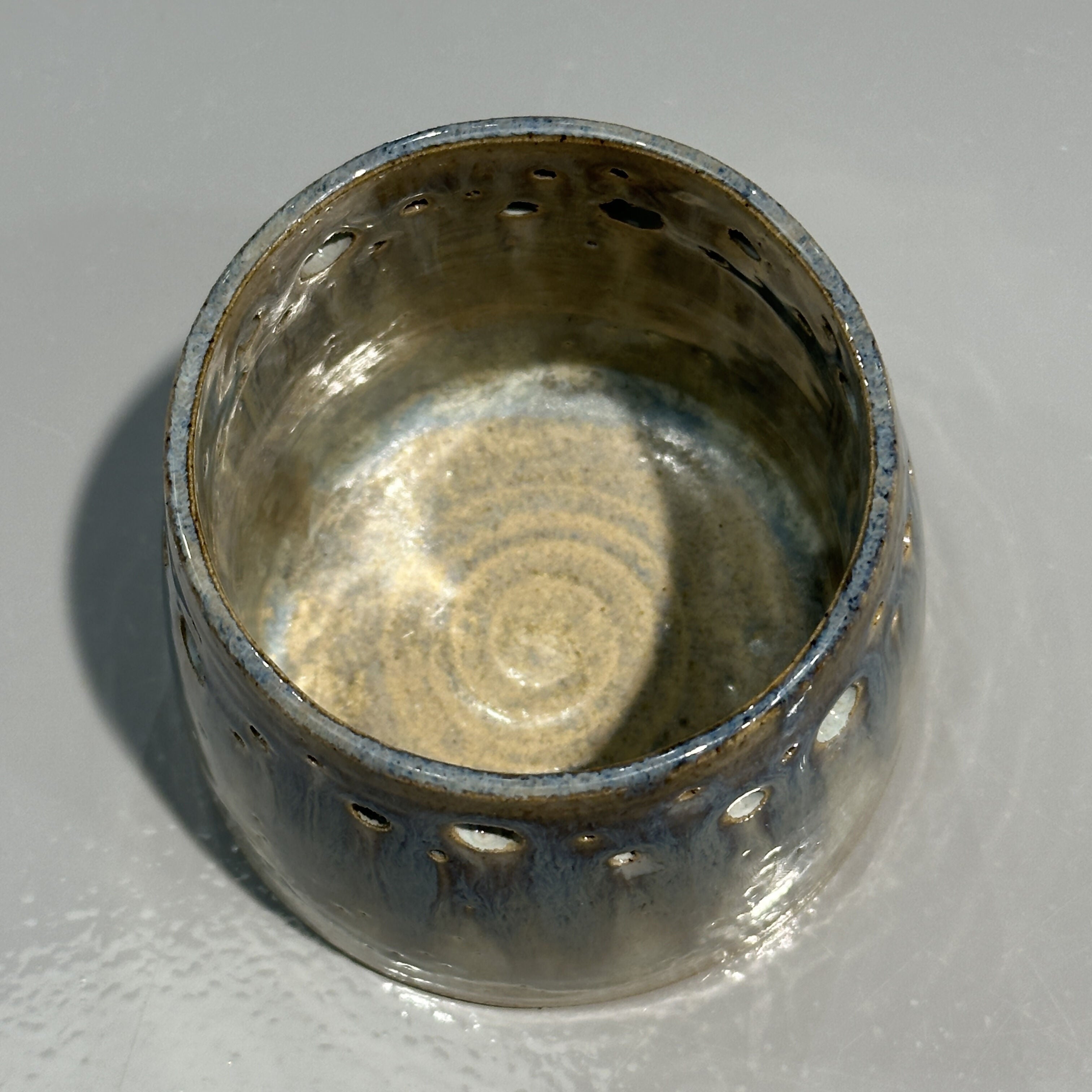 Blue Circles Pot