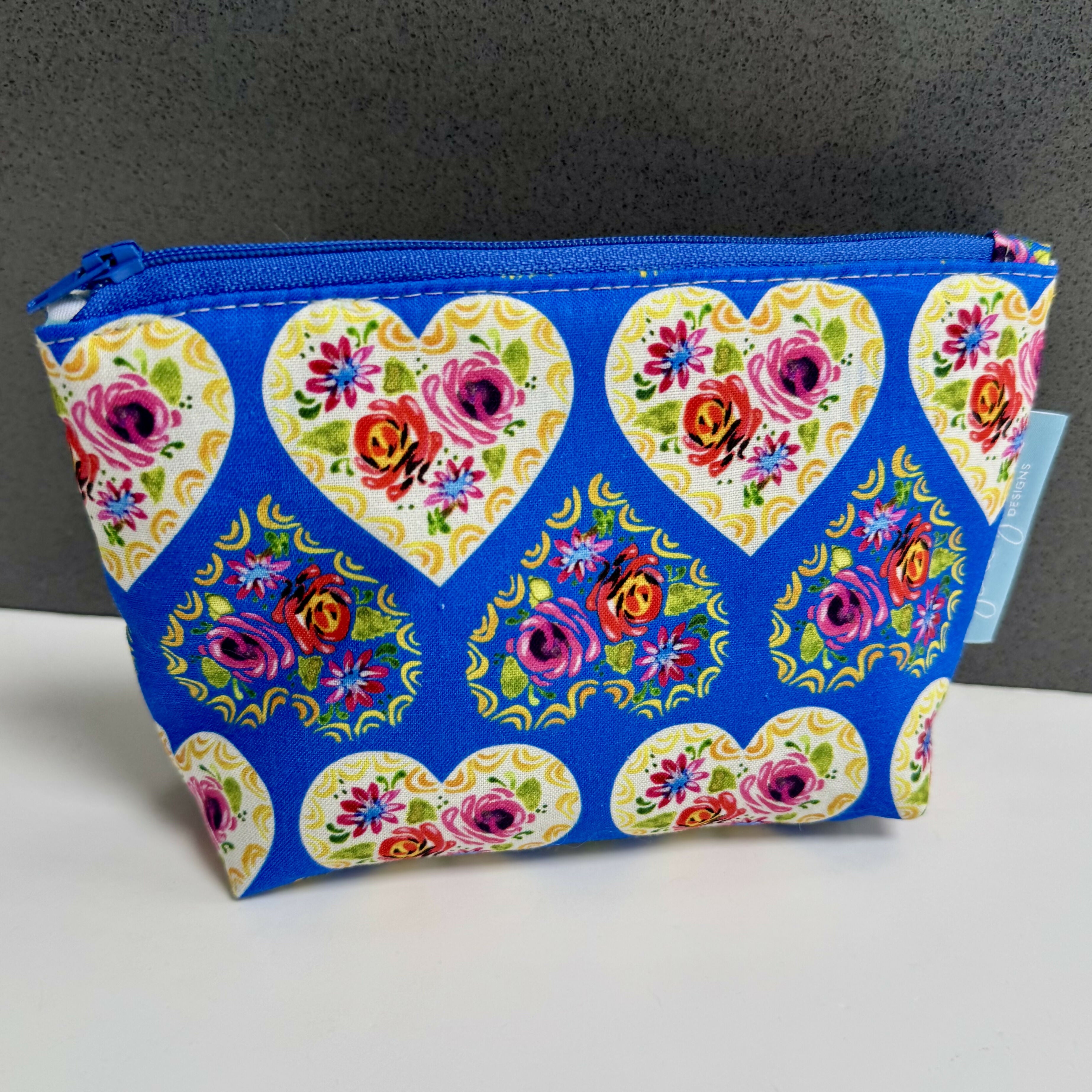 Small Make Up Bag - Folk Art Hearts