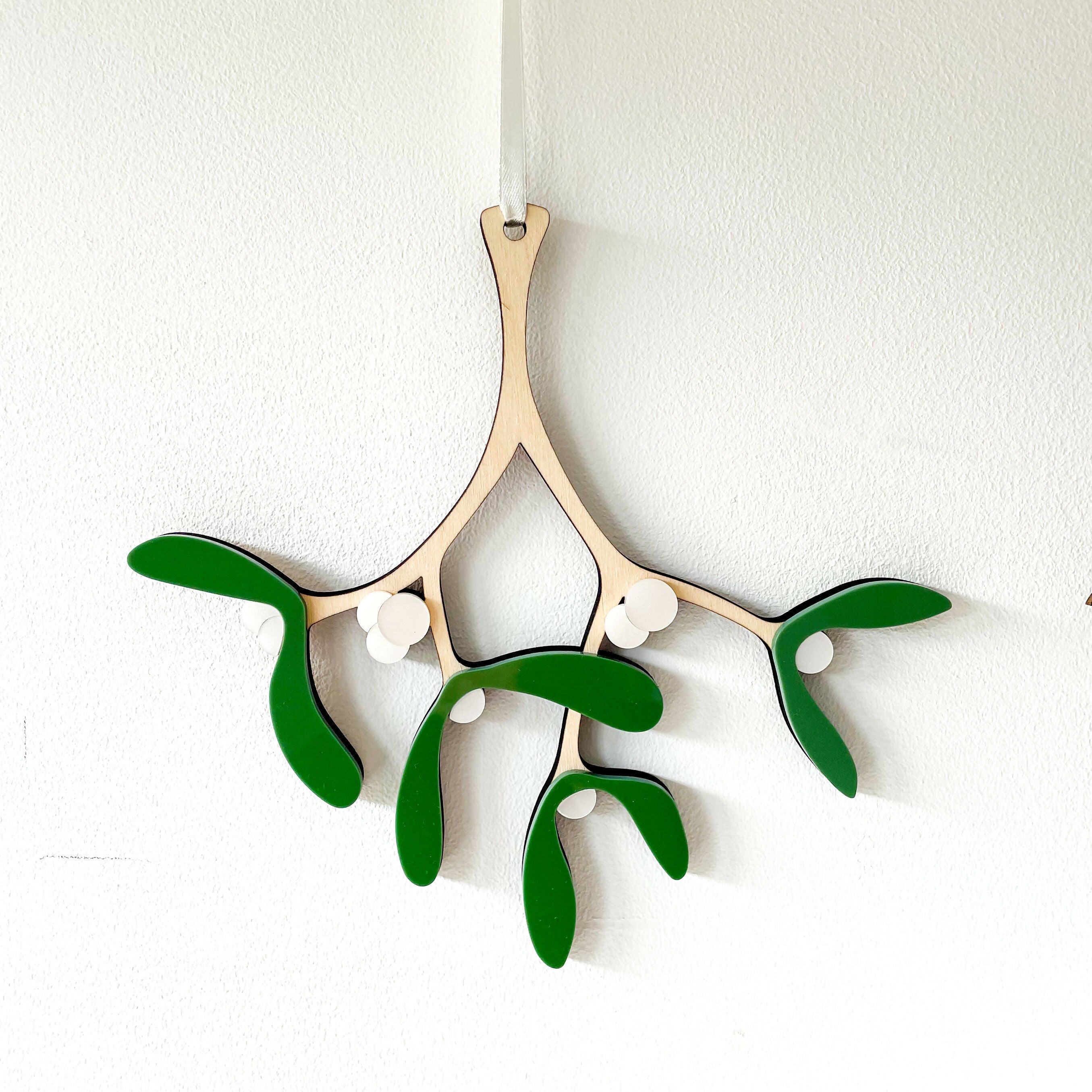 Large Mistletoe Decoration
