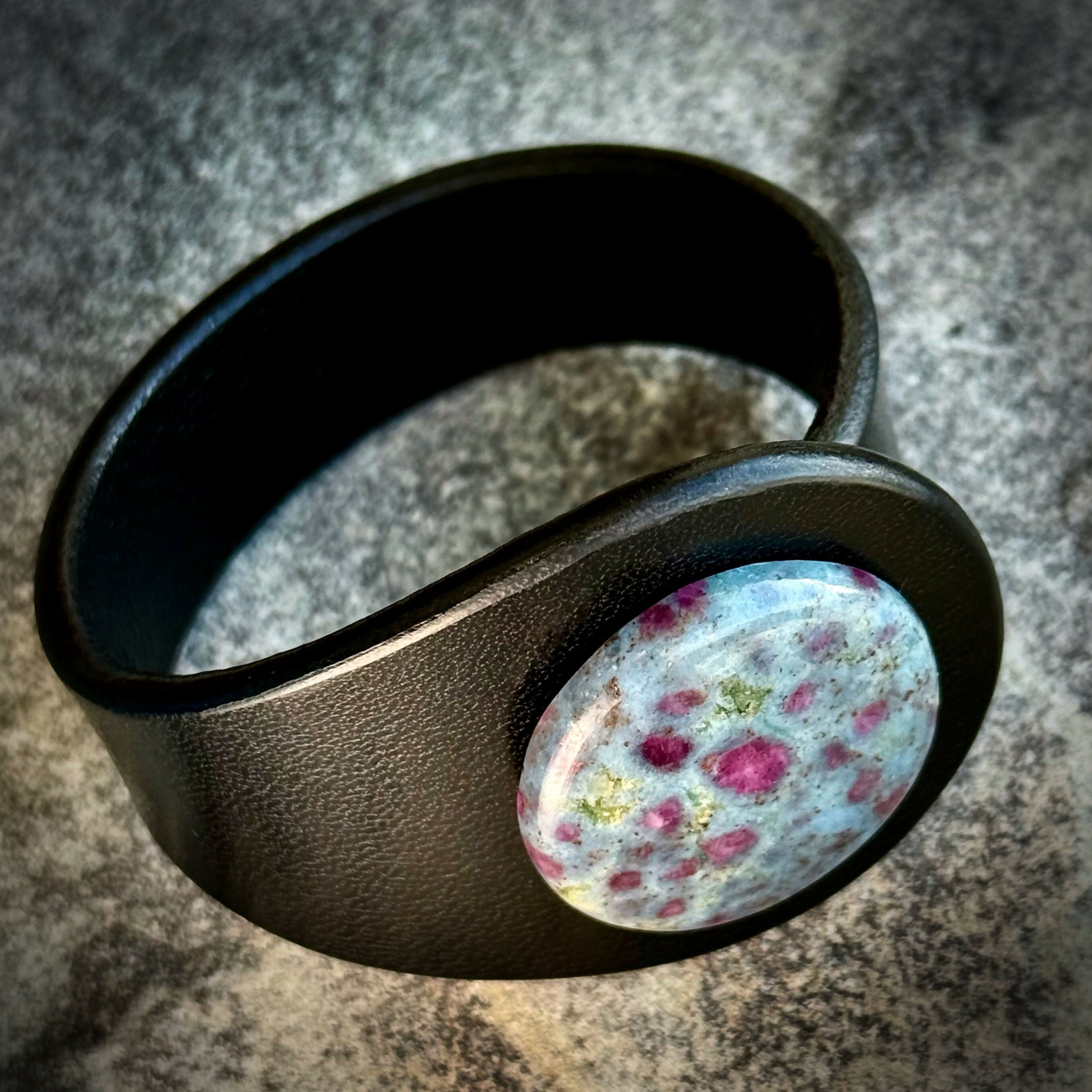 Handcrafted Natural Leather & Ruby Kyanite Gemstone Bracelet - Size S or M