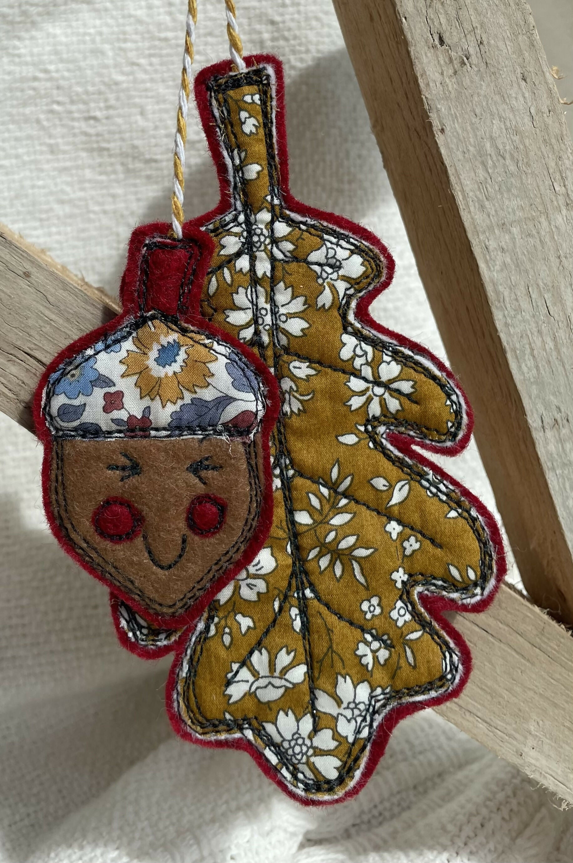 Liberty leaf and acorn decoration