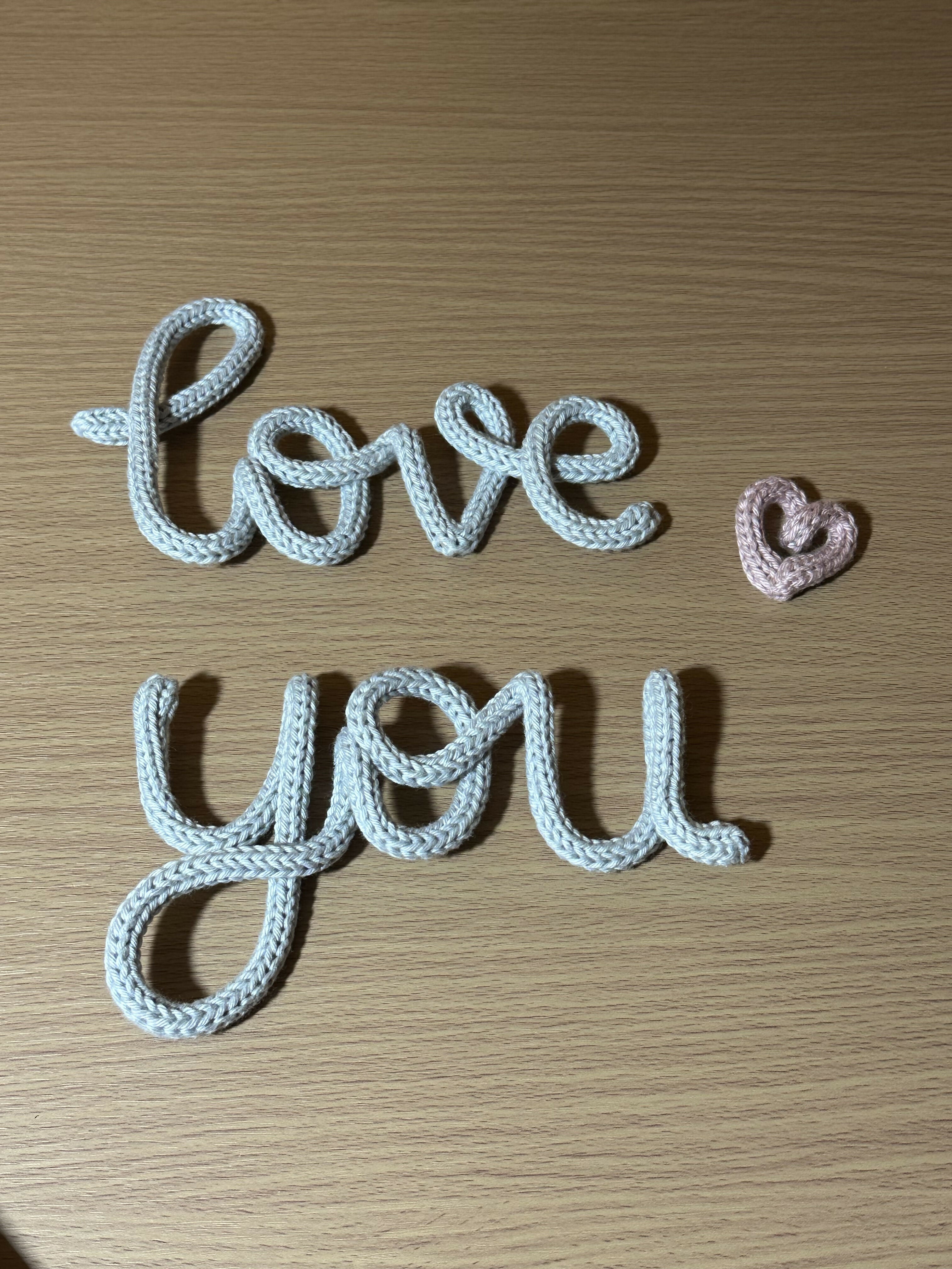 Knitted Love You Sign