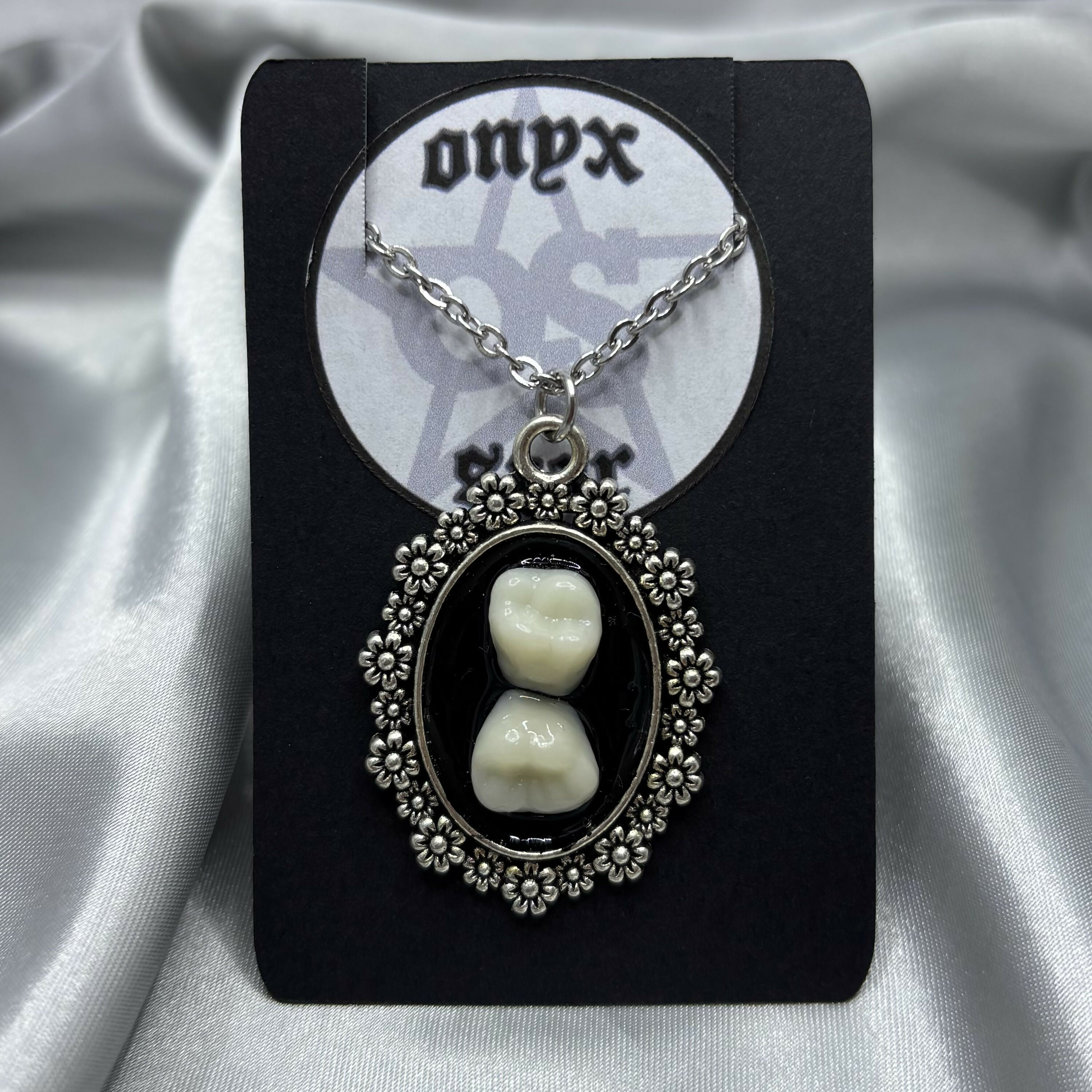 Double Tooth Flower Necklace