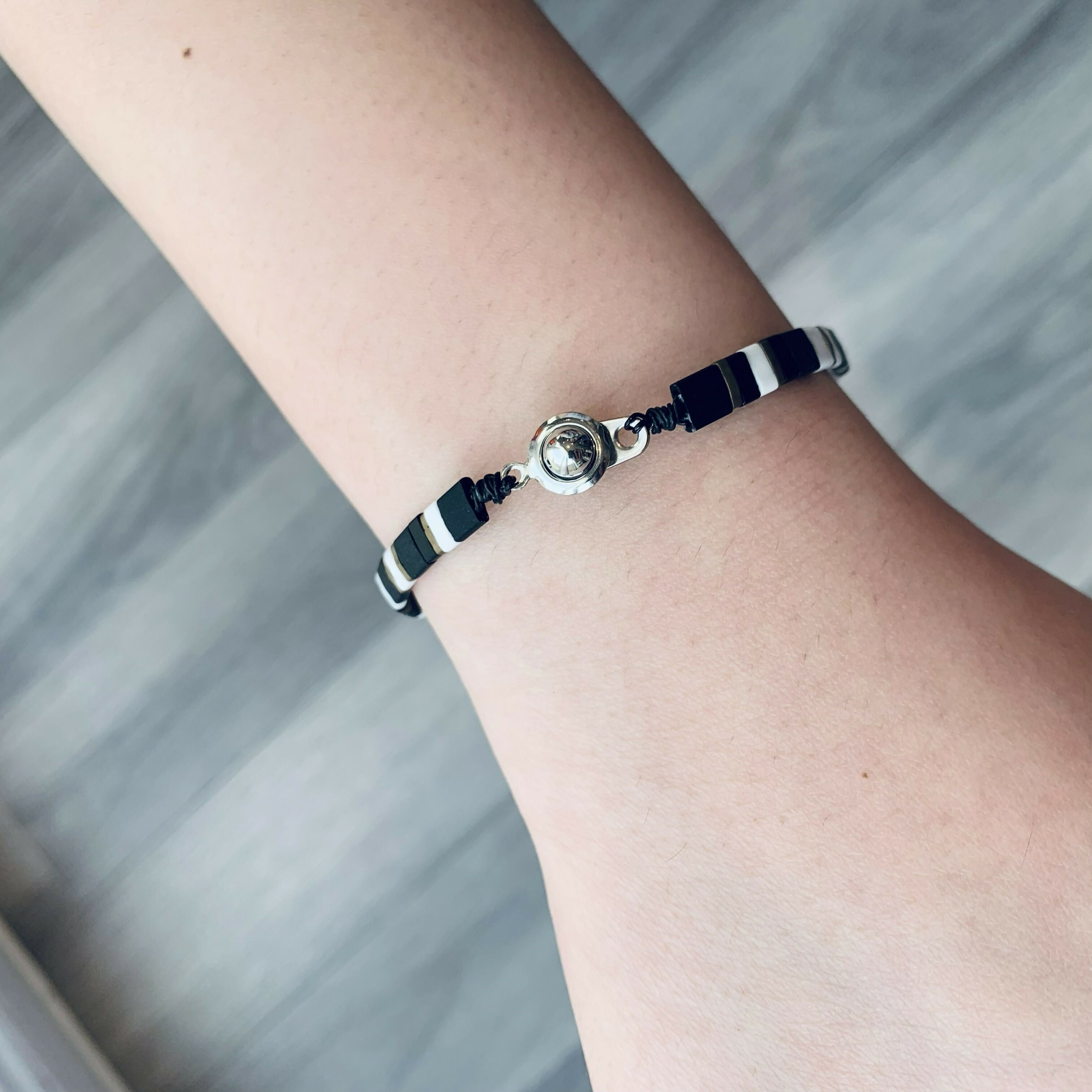 Japanese Tila Glass Bead Bracelet - Black & White