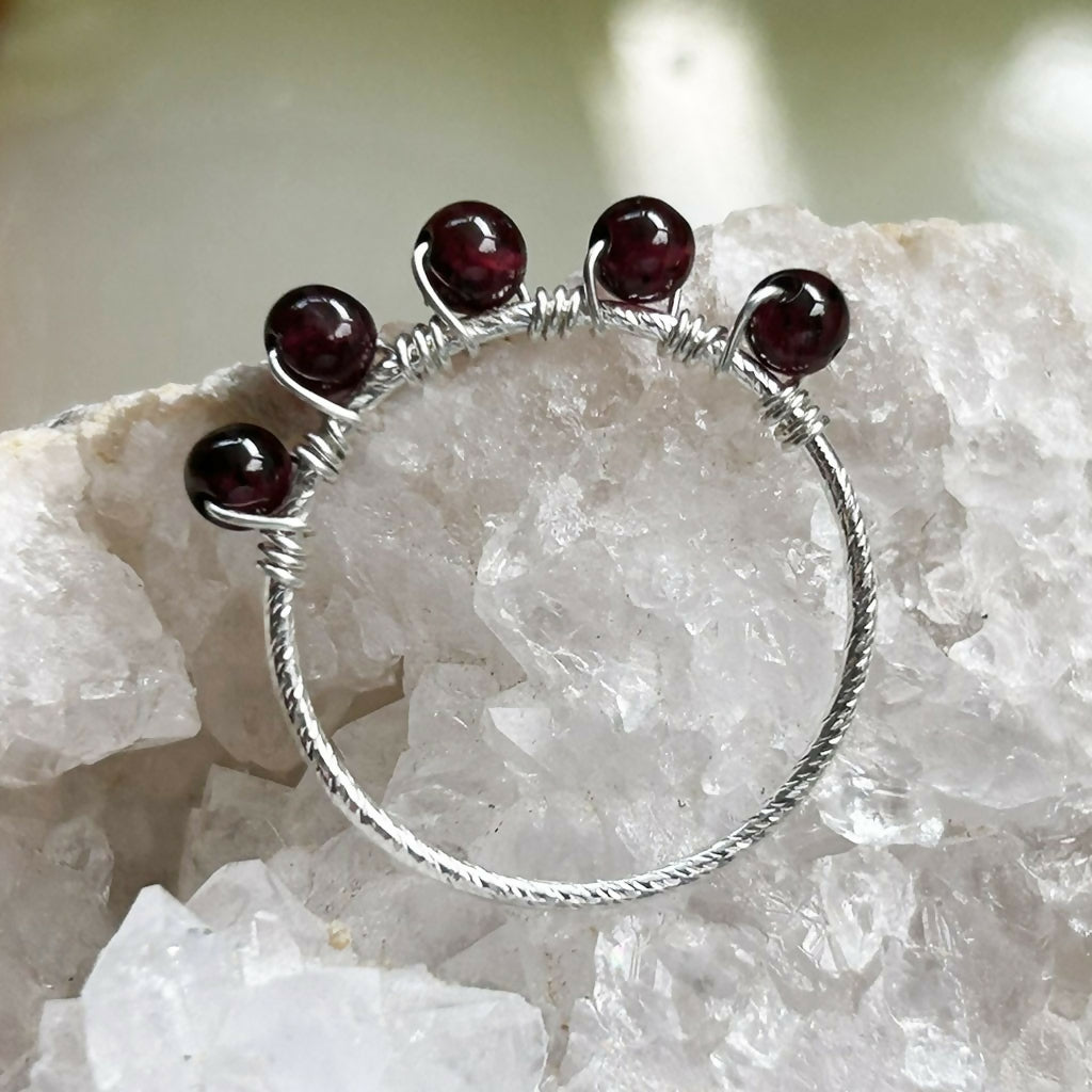 Handmade Sterling Silver Garnet Beaded Ring Size O
