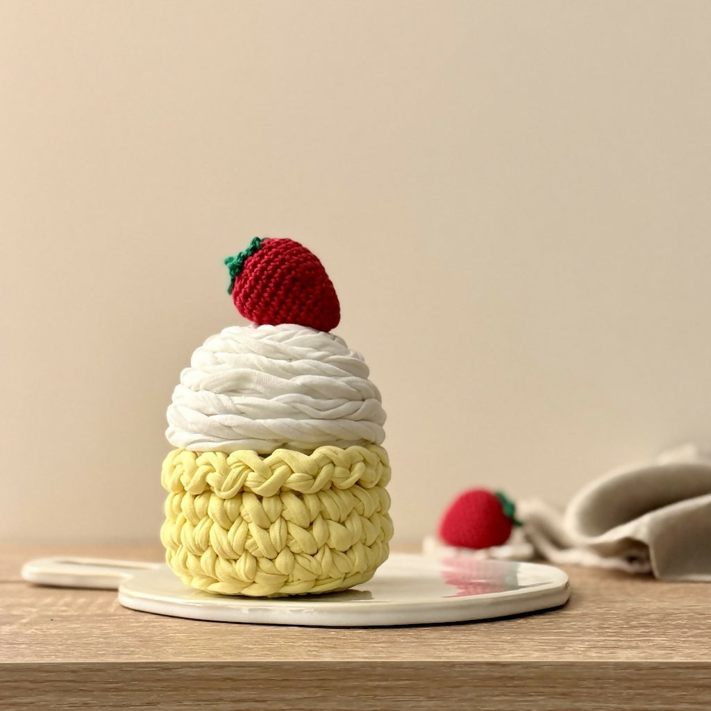 Crochet Cupcake Basket