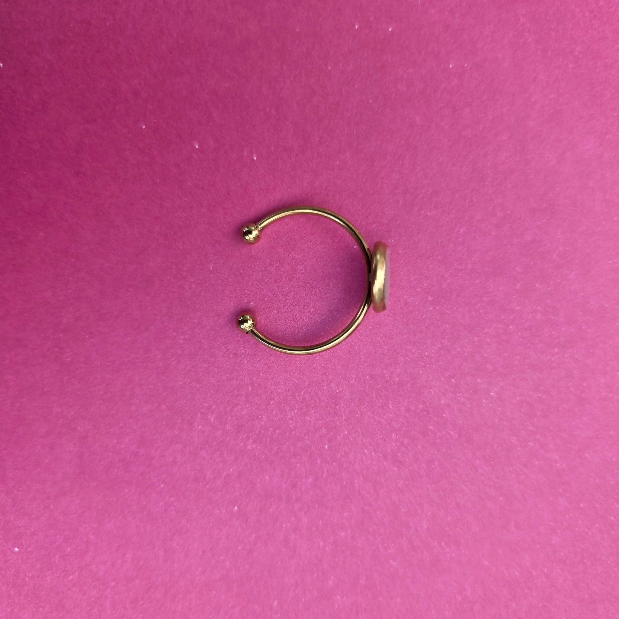 White & Gold Oval Adjustable Ring