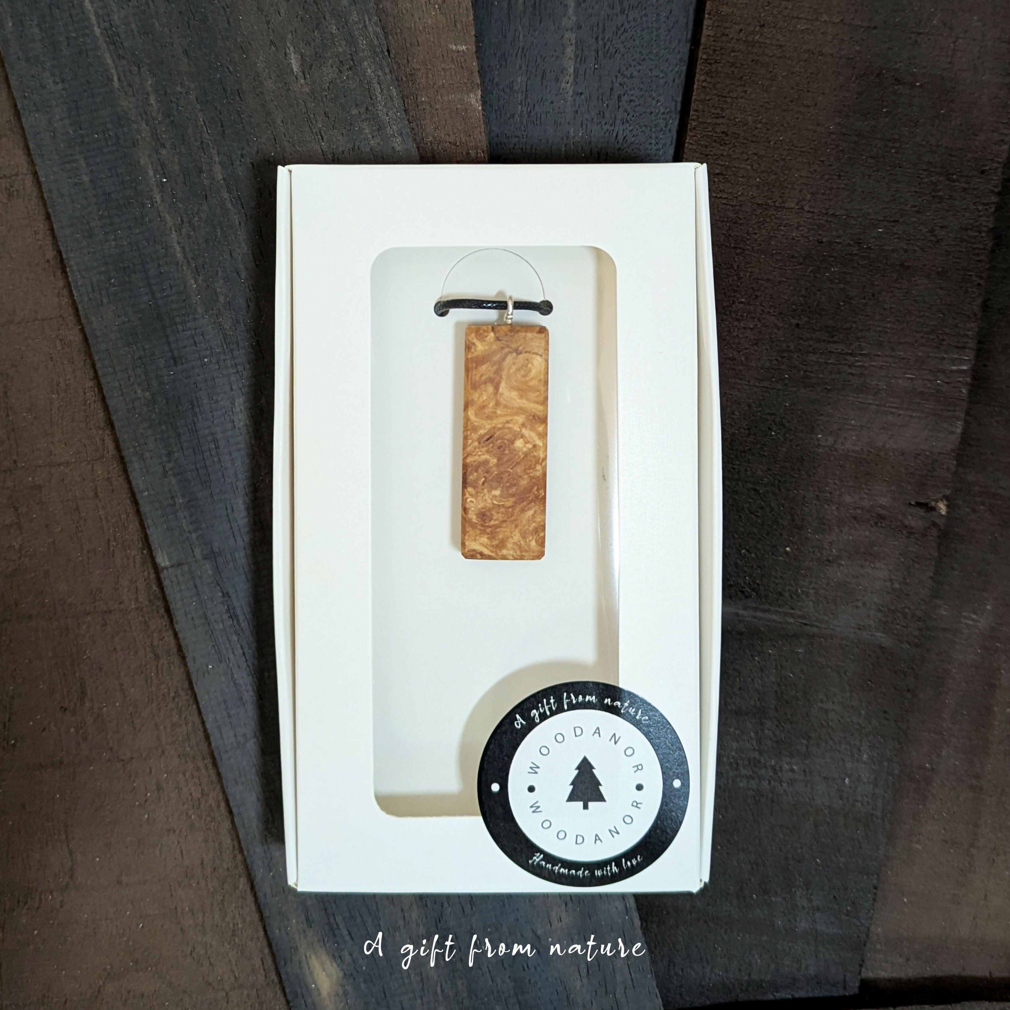 Natural Grain Wood Pendant
