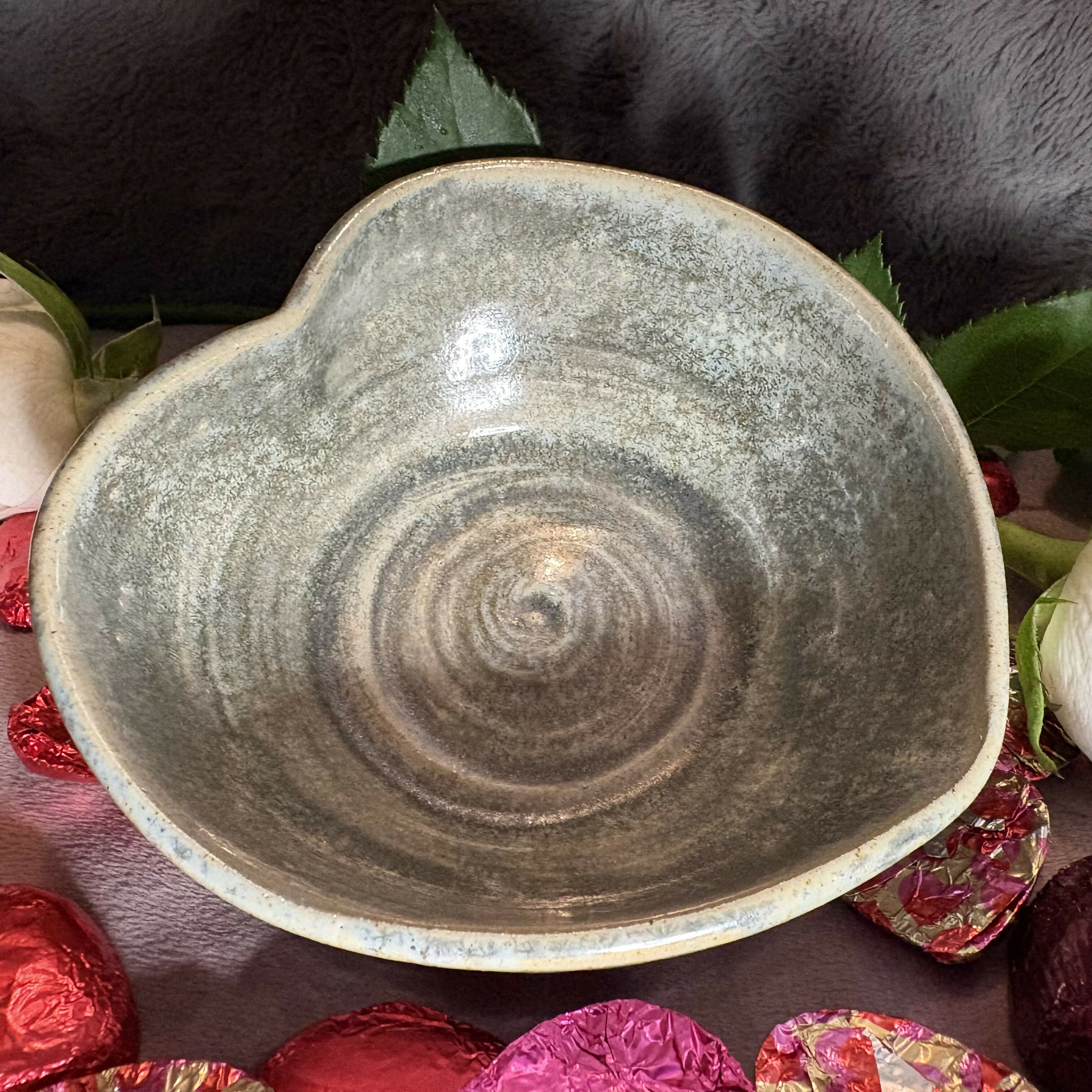 Slate Speckle Heart Bowl