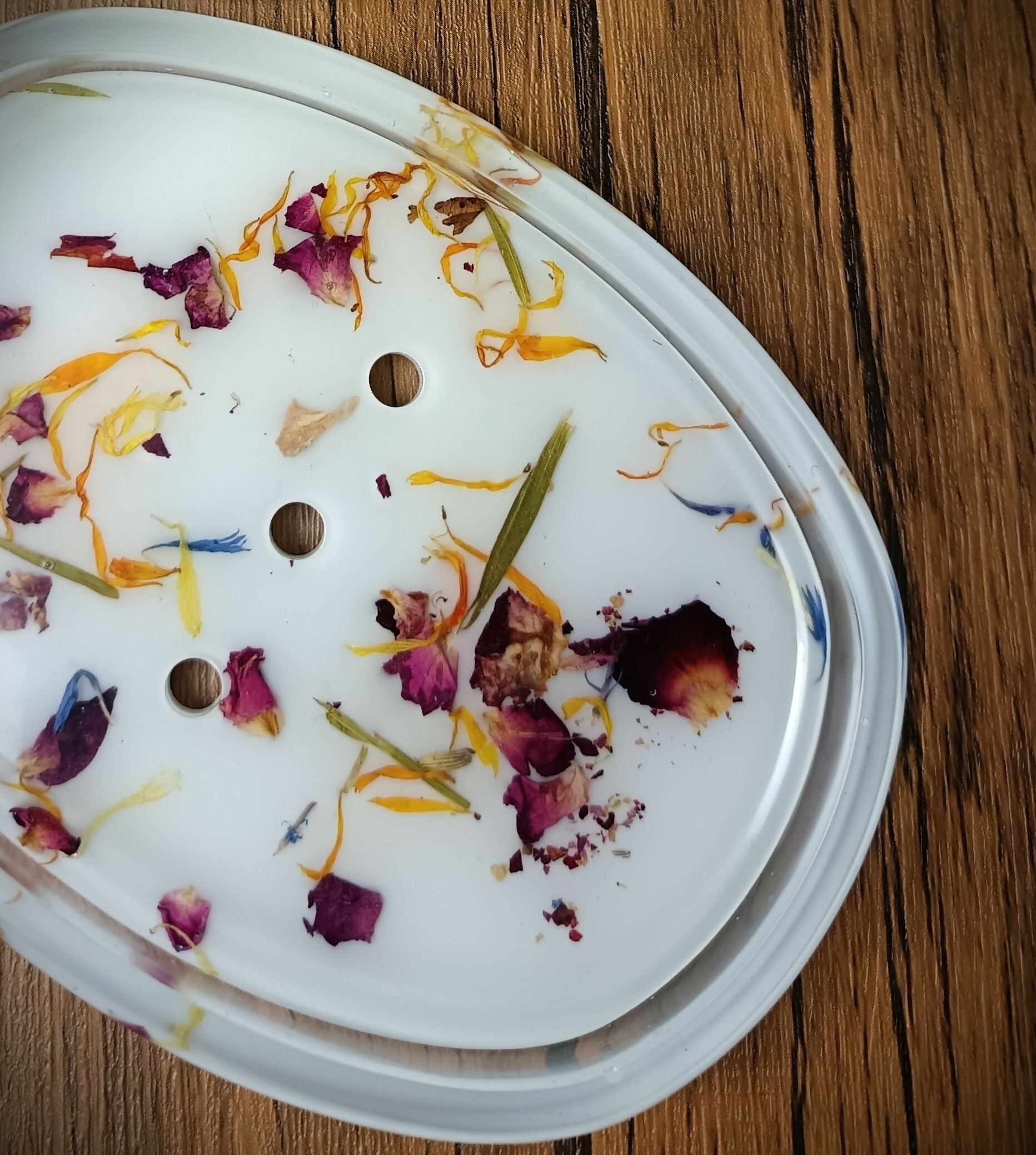 Soap Dish With Rose Petals