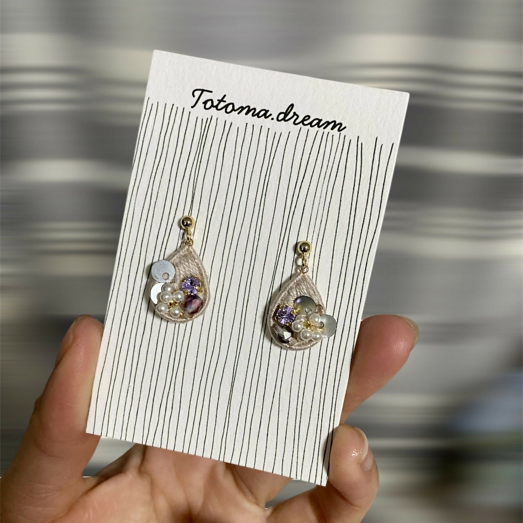 Pendant Crystal Embroidery Earrings (Waterdrop)