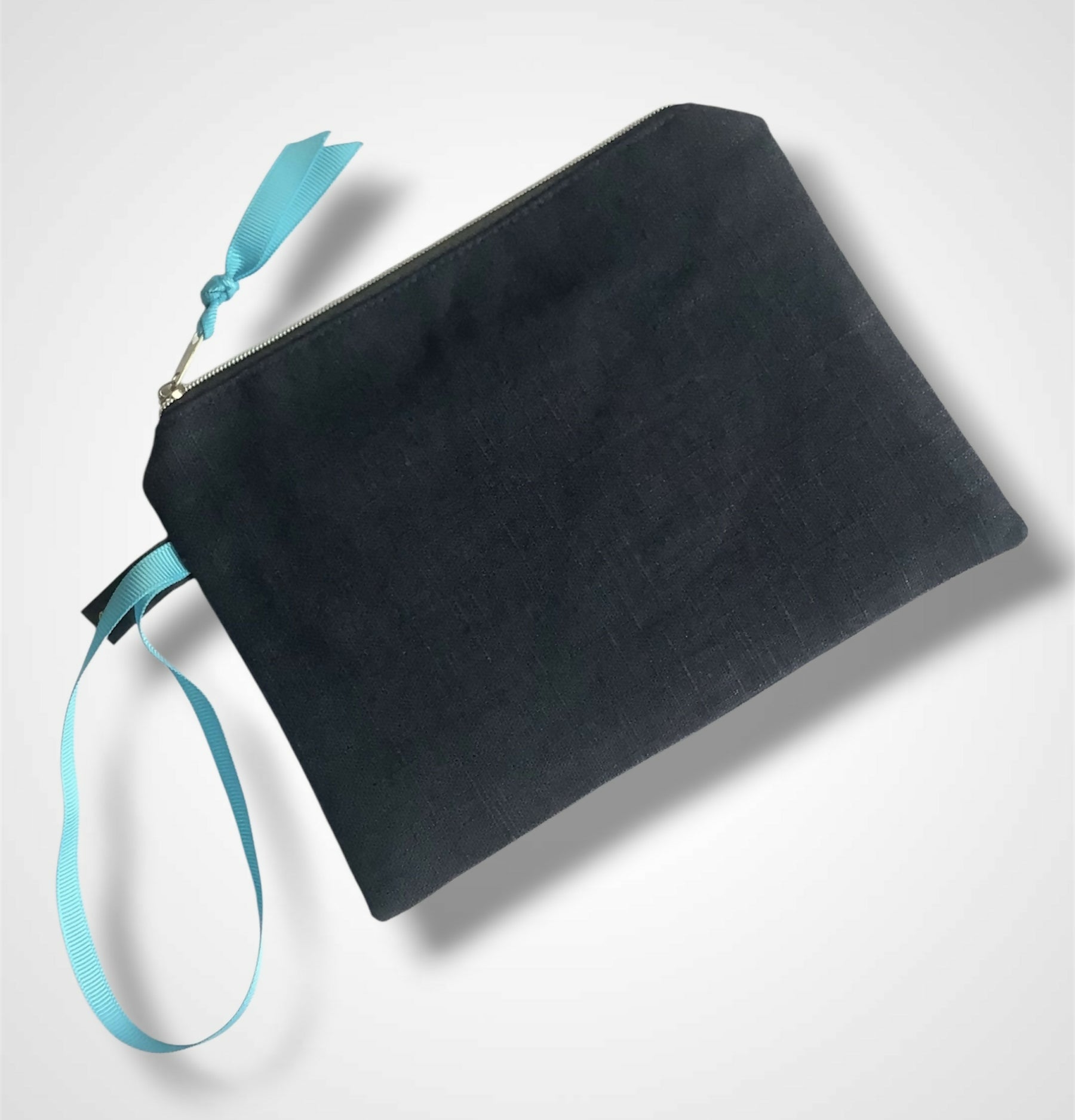 Navy Sea Shells Linen Women’s Zip-Up Pouch