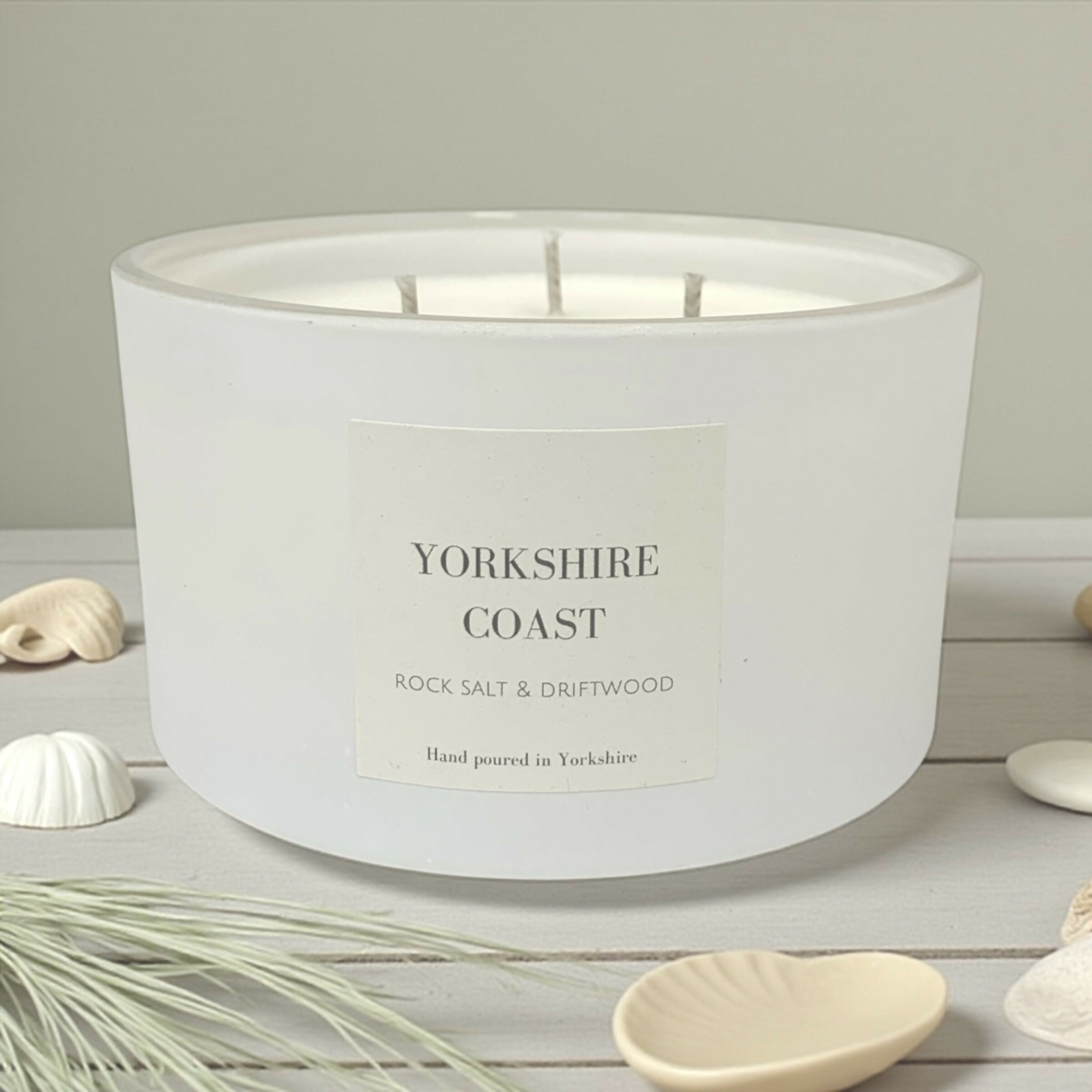 Yorkshire Coast - Rock Salt & Driftwood Three Wick Candle - 425g