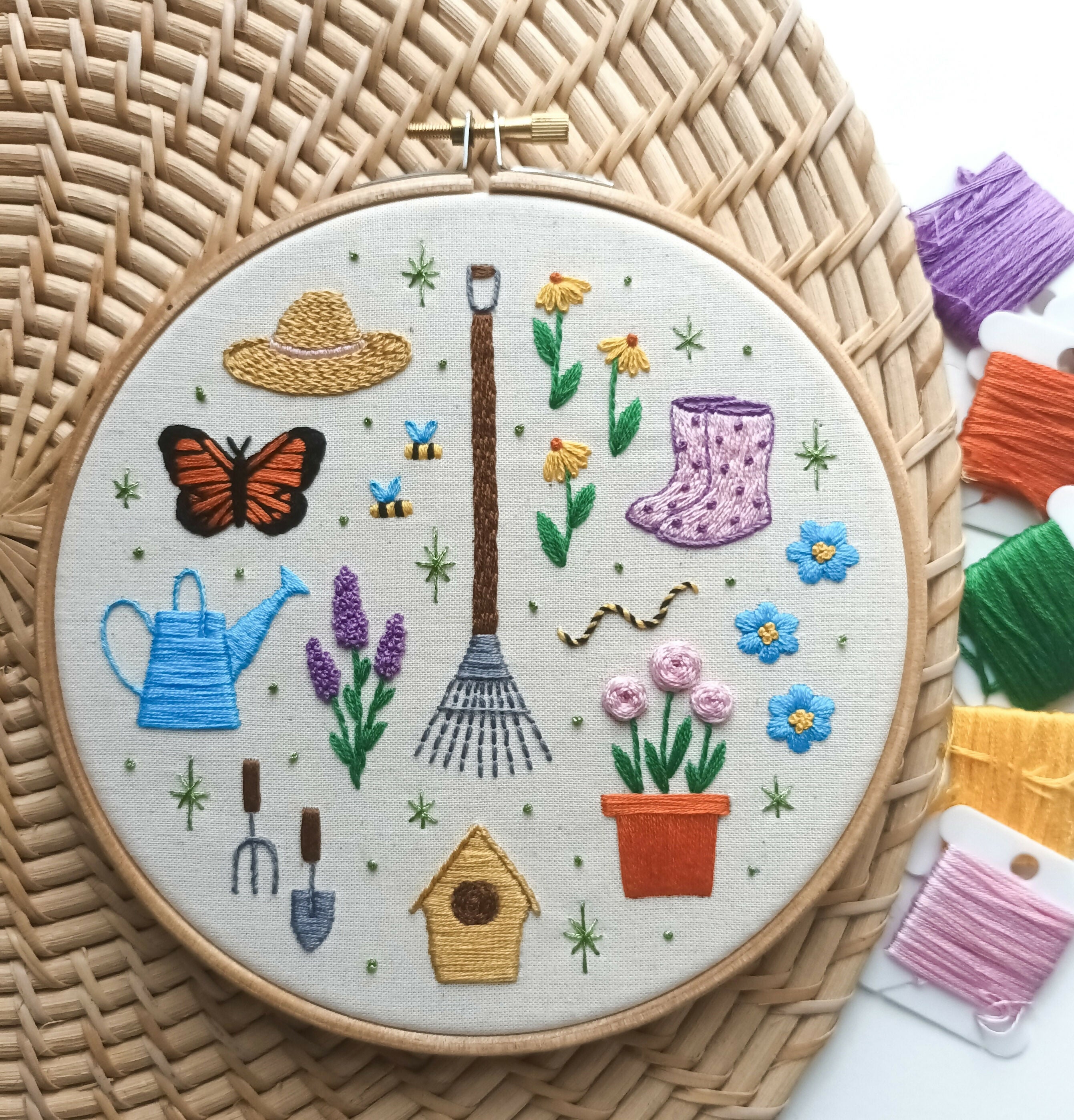 Preprinted Embroidery Pattern For Beginners - Flower Garden