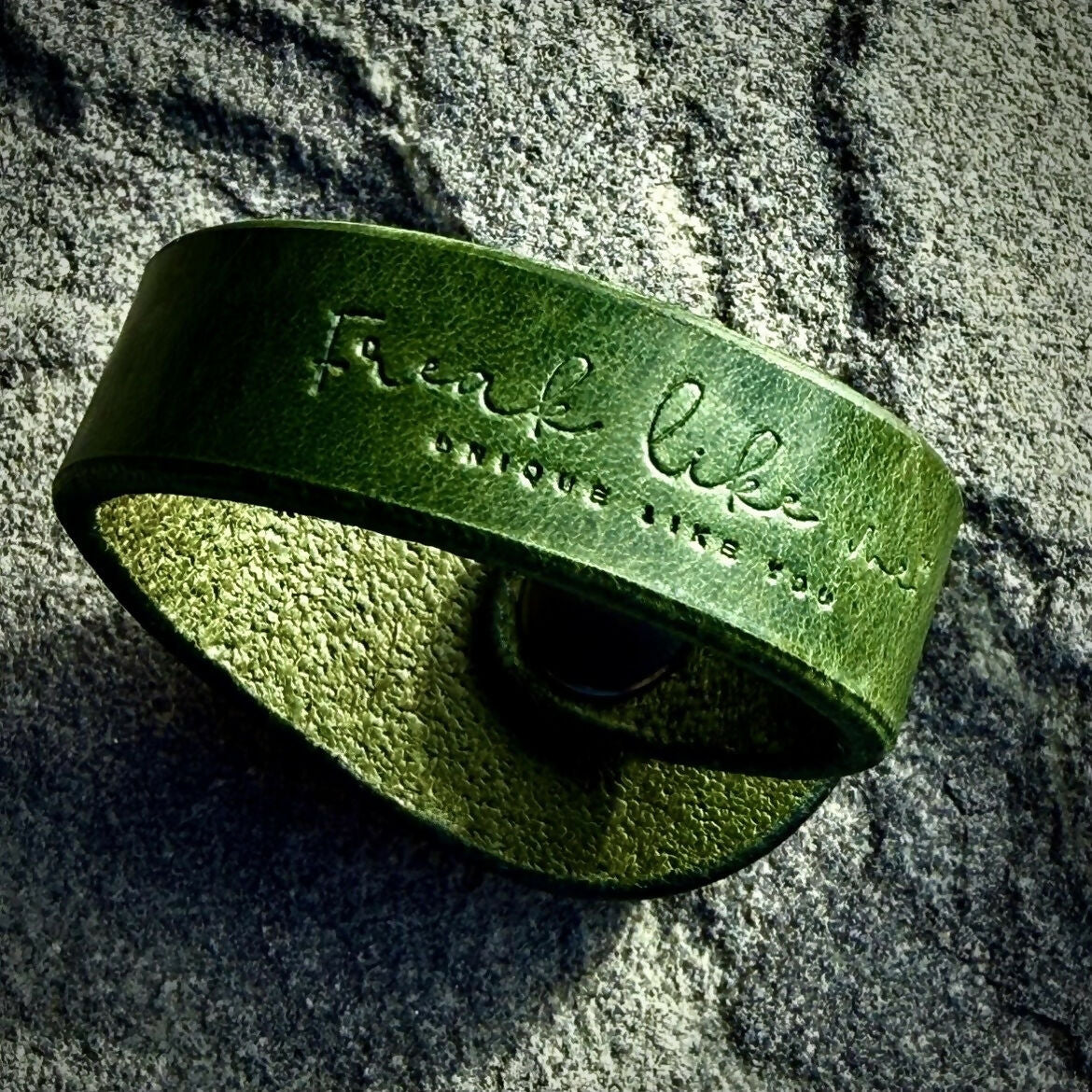 Handcrafted Natural Leather & Moss Agate Gemstone Bracelet - Size S or M