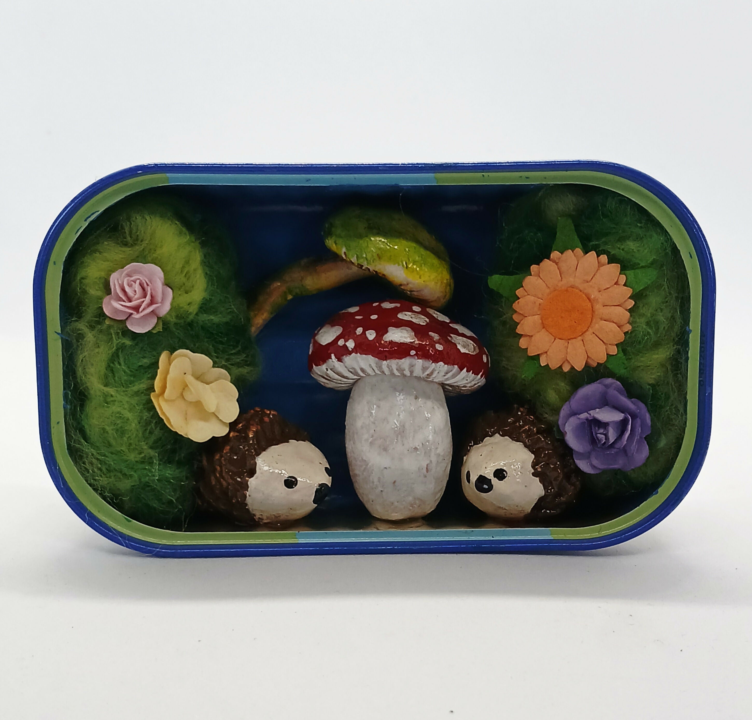 Toadstool and Hedgehog Desk Pet/Buddy Tin