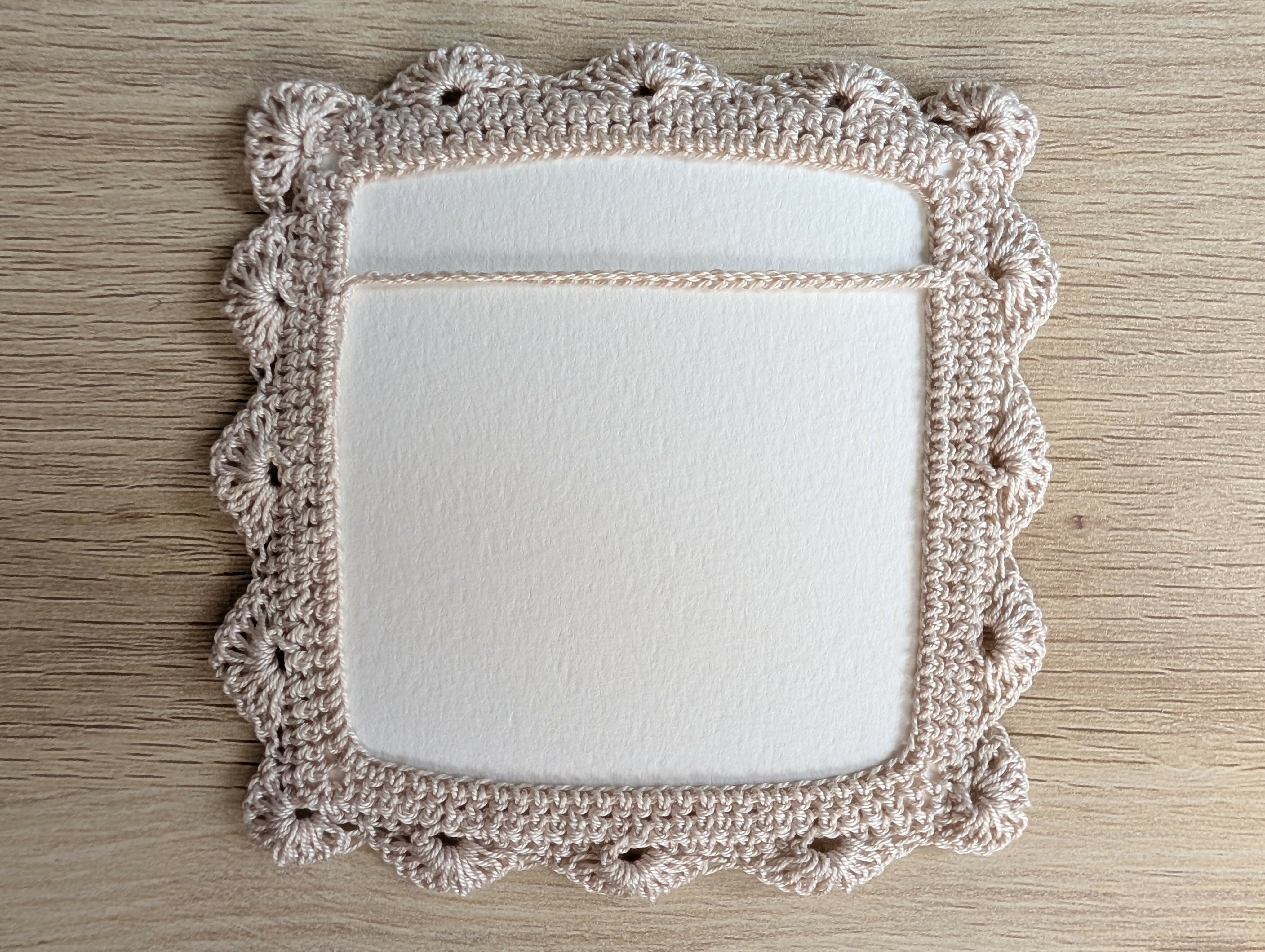 Vintage-style Lace Photo Frame (LIMITED EDITION)