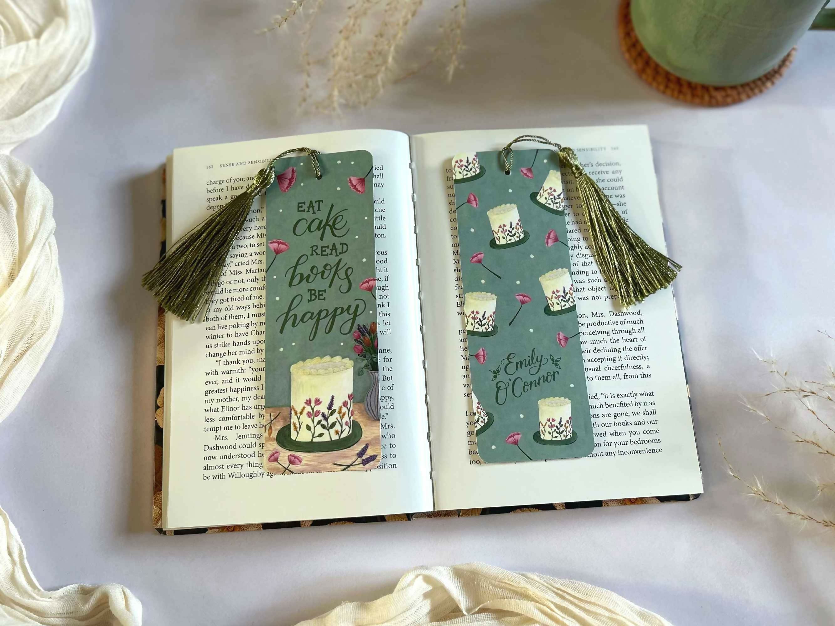 Cake Bookmark Green