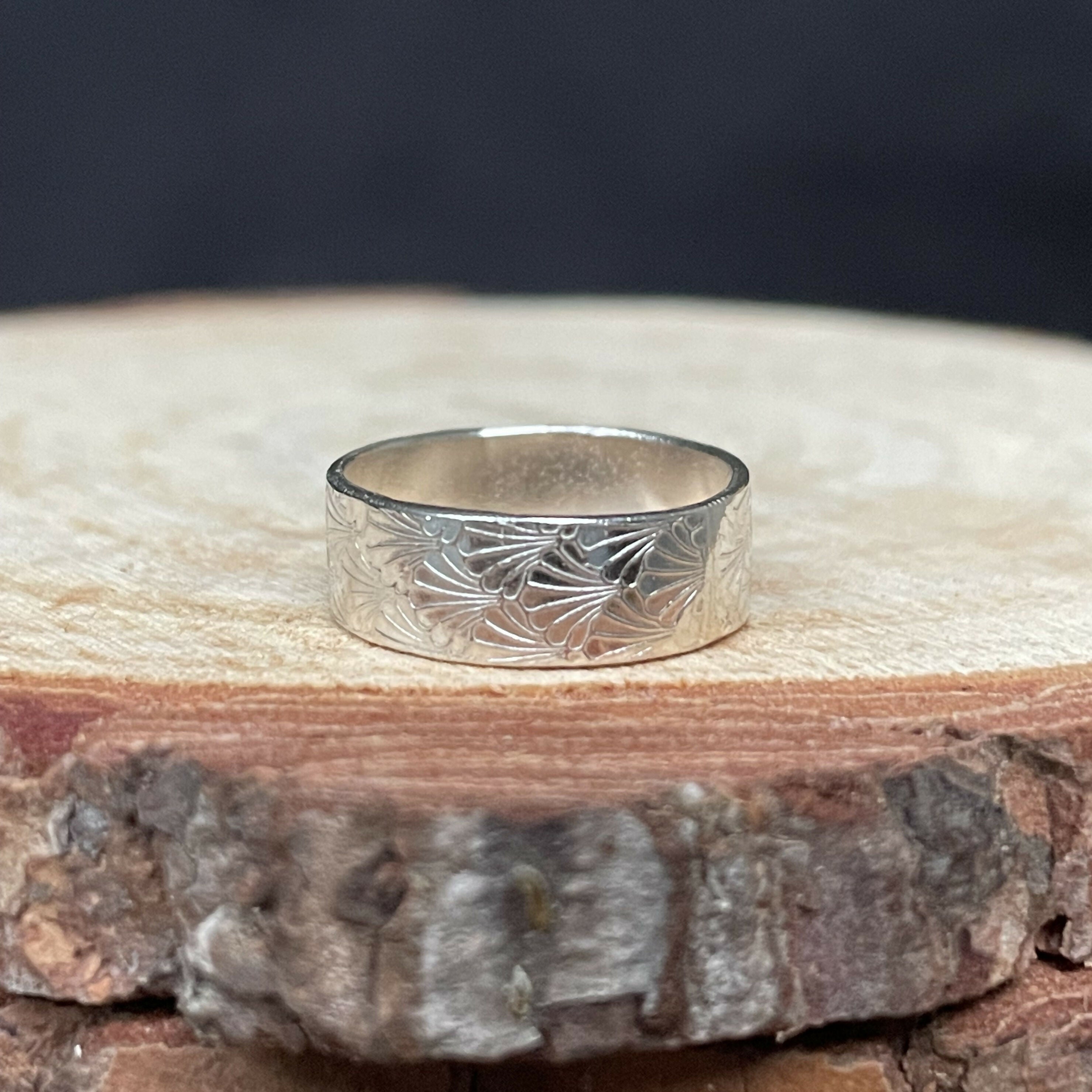 Sterling Silver Patterned Ring (Size I)