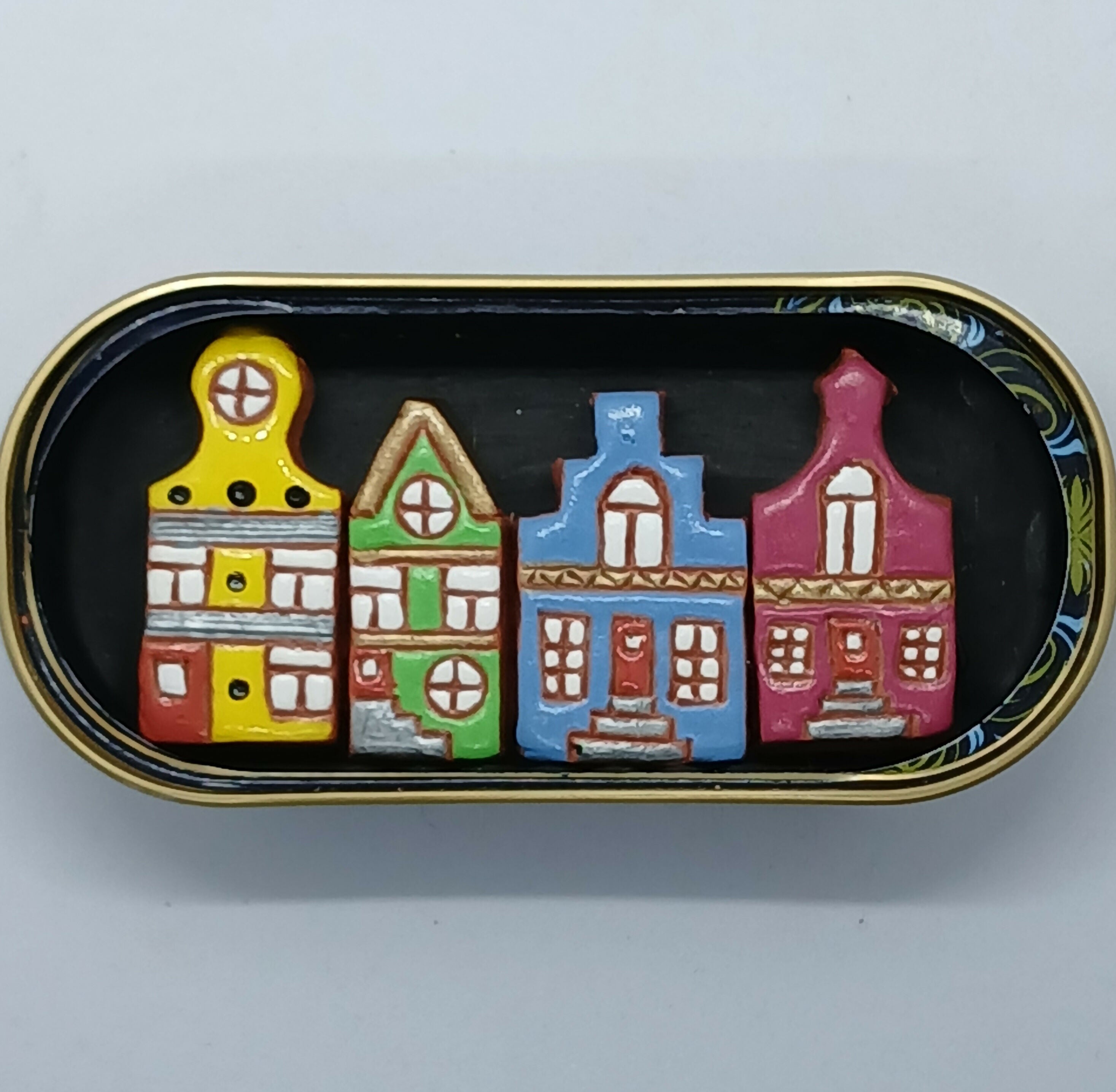Clay Dutch House Mini Row Tin
