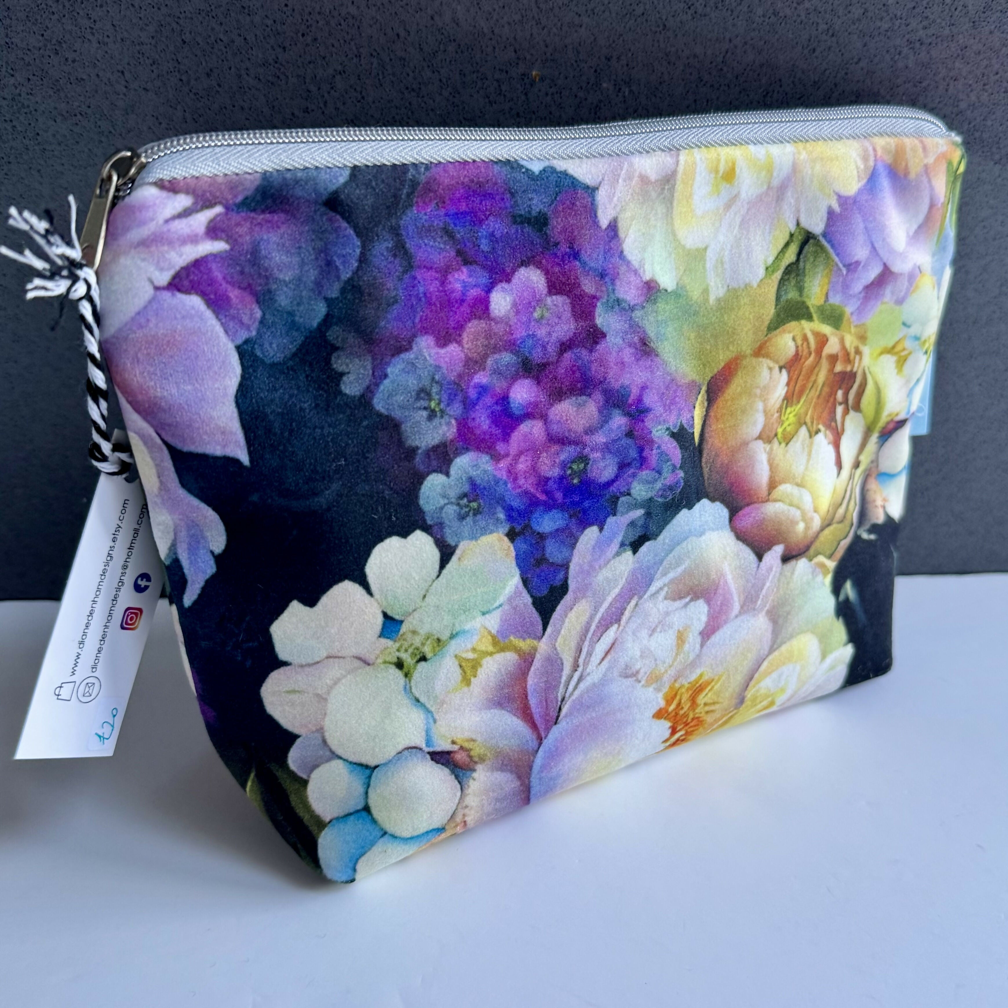 Velvet Pouch - Floral