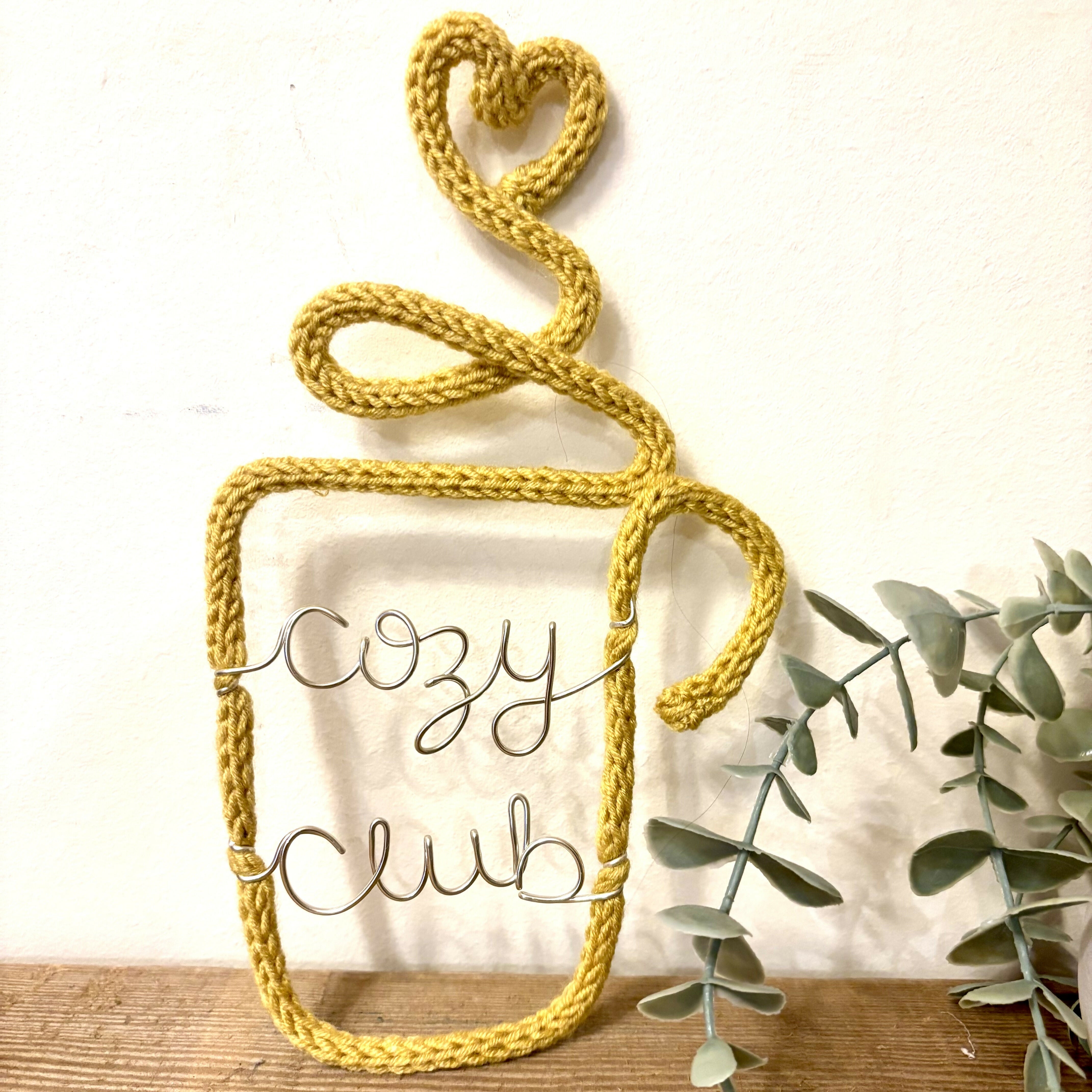 Cozy Club Coffee Cup Shaped Wire Decoration