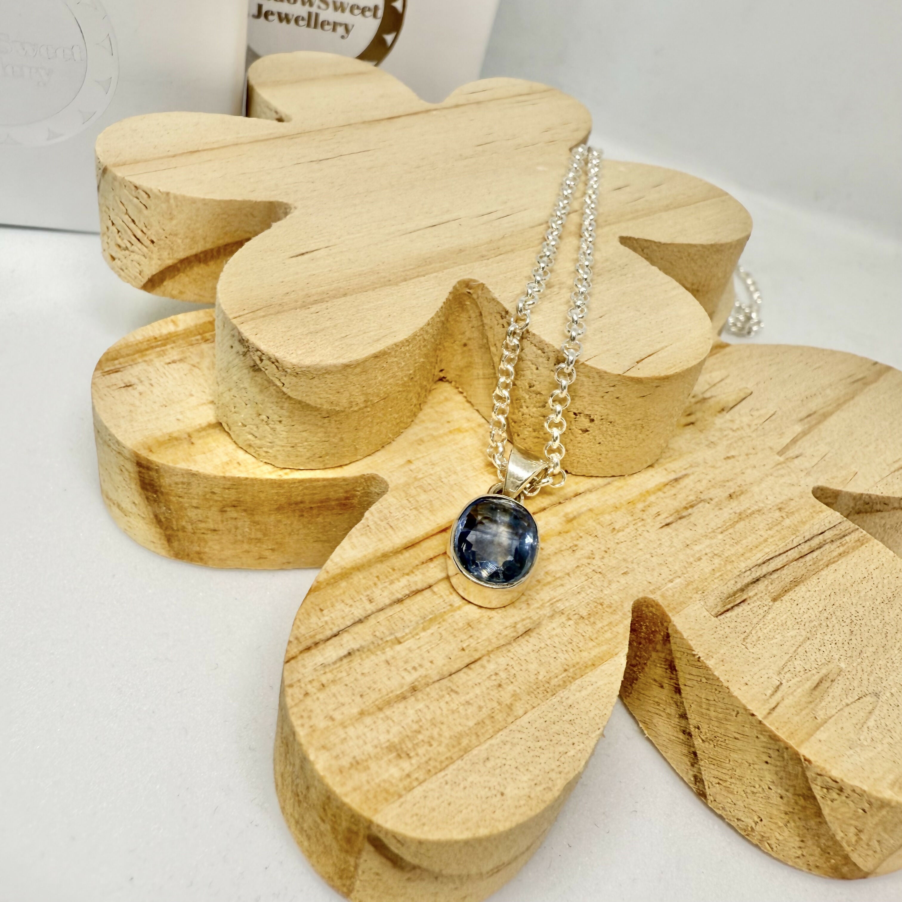 KYANITE NECKLACE
