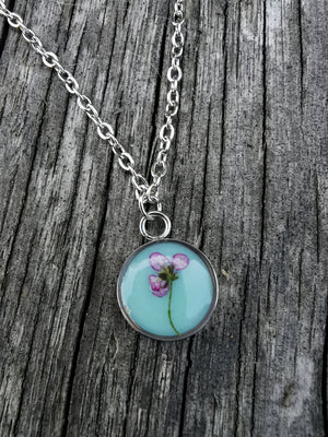 Pressed flower pendant necklace