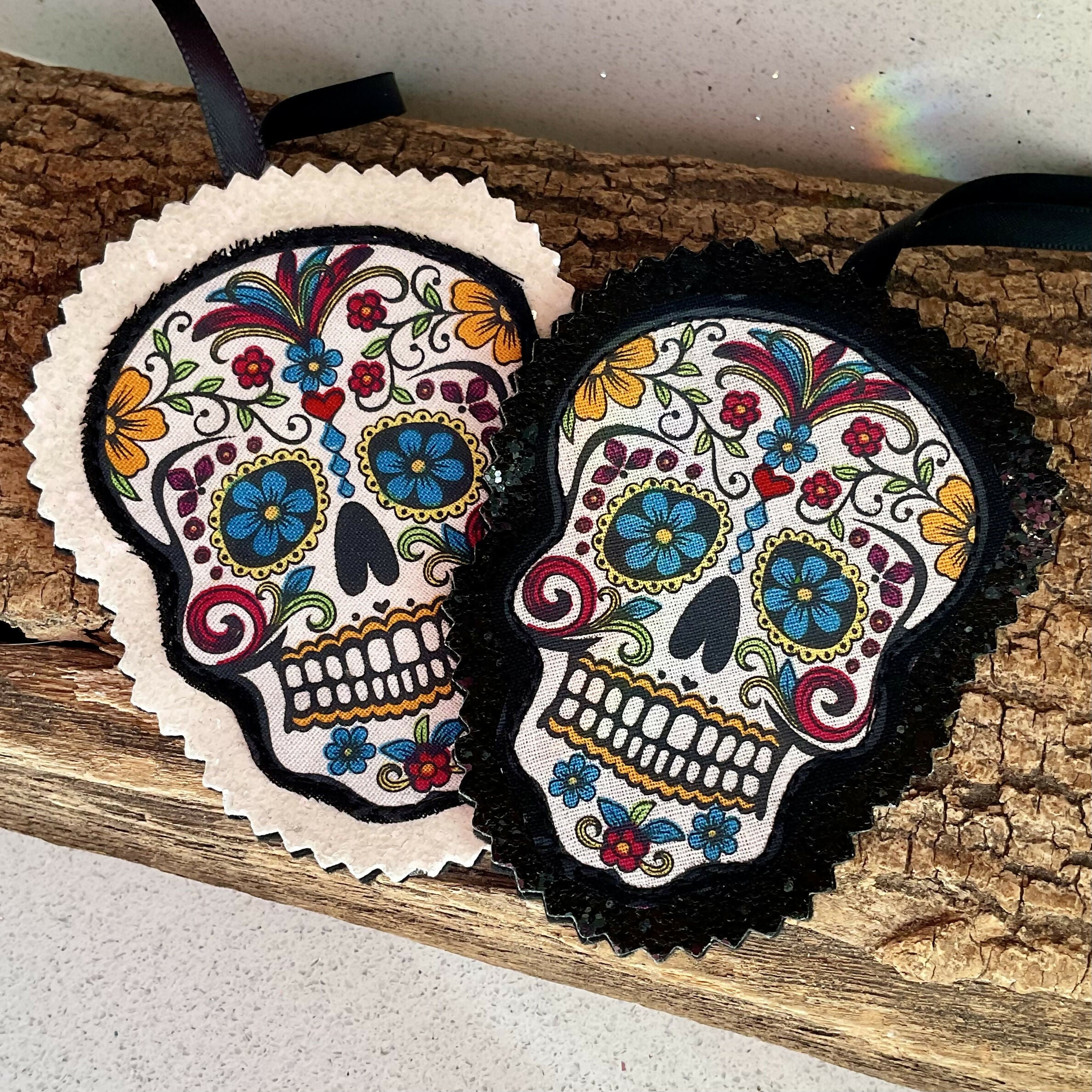 Sugar Skull Gift Tags With Glitter, Sparkly Sugar Skull Hanging Decorations, Flat Halloween
