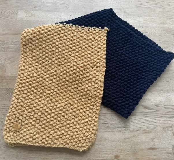 EXTRA LARGE, STRIPY, UNISEX, COSY 2-COLOUR SCARF (NAVY & BUTTERCREAM)