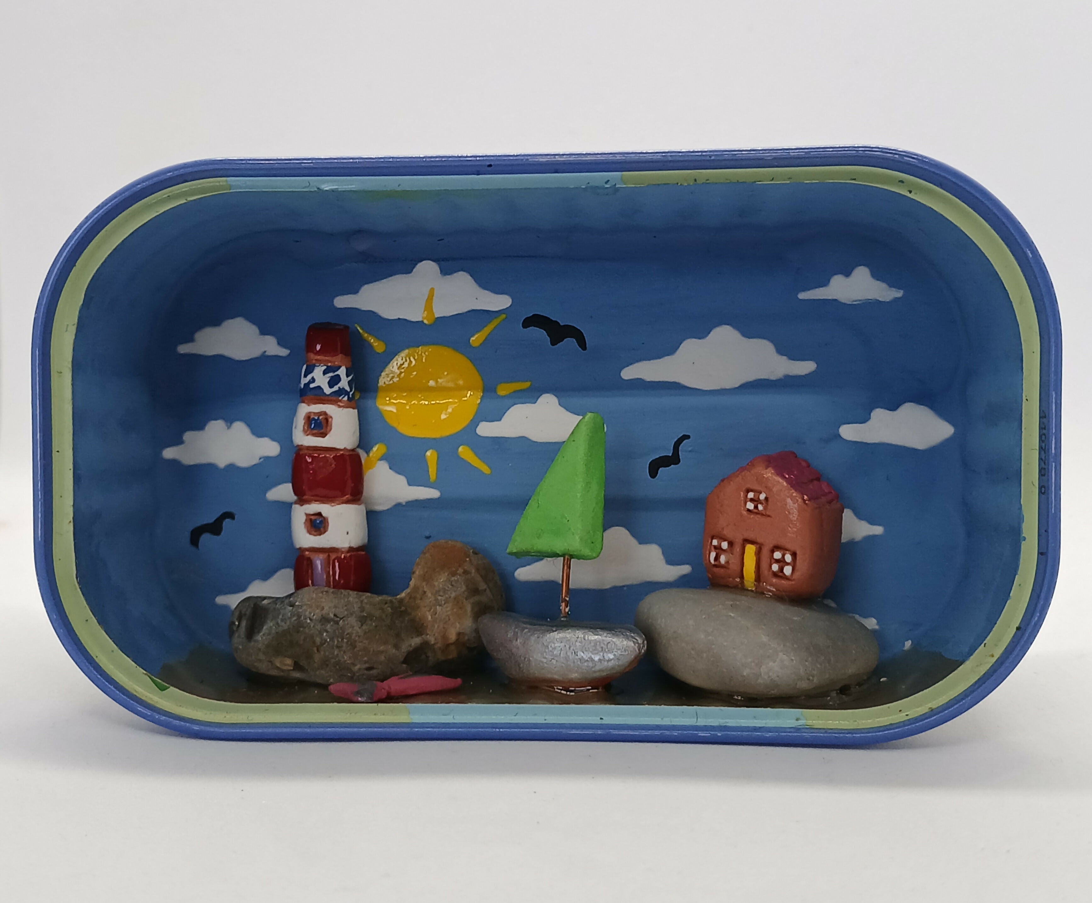 Clay Coastal Scene Diorama Tin