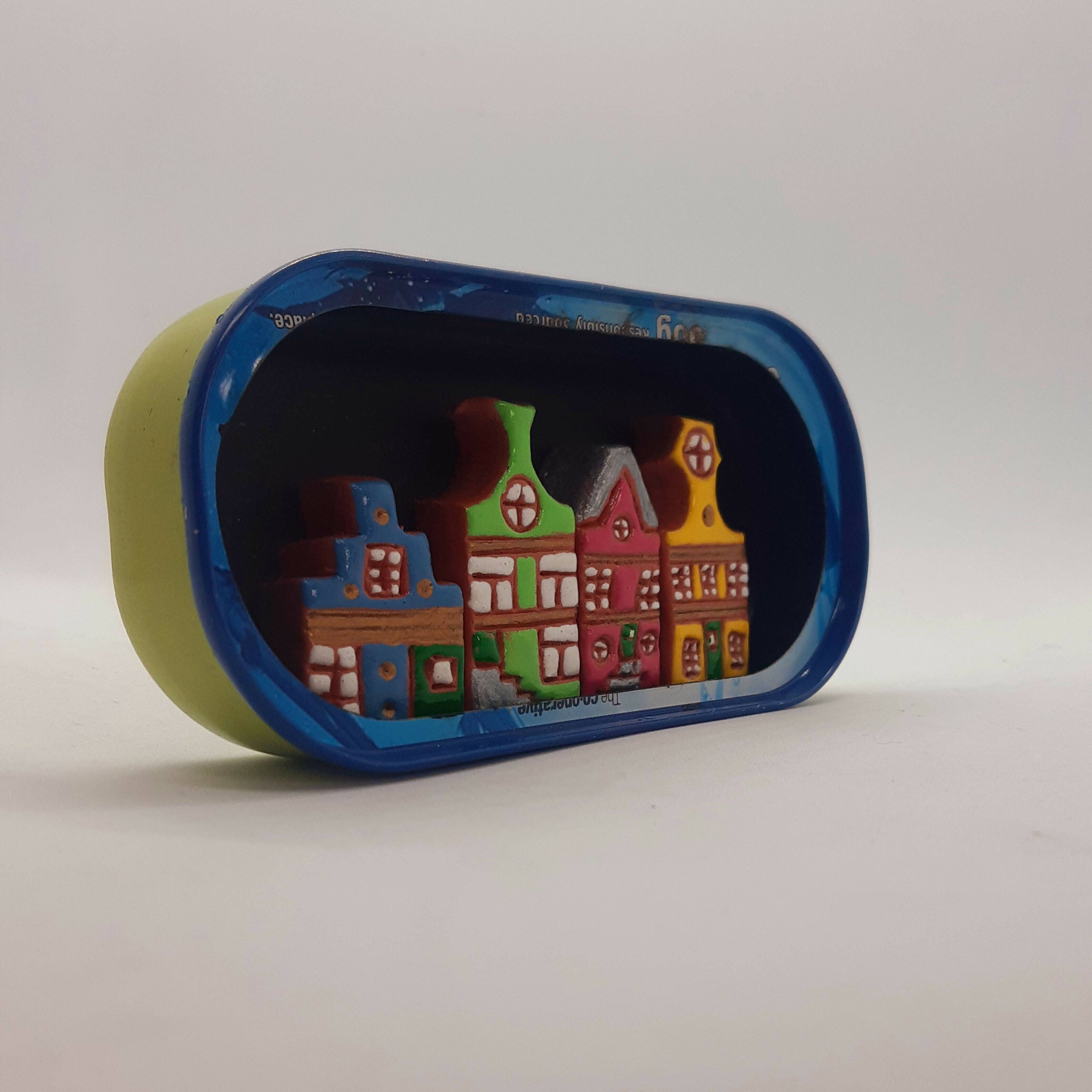 Clay Dutch House Mini Row Tin