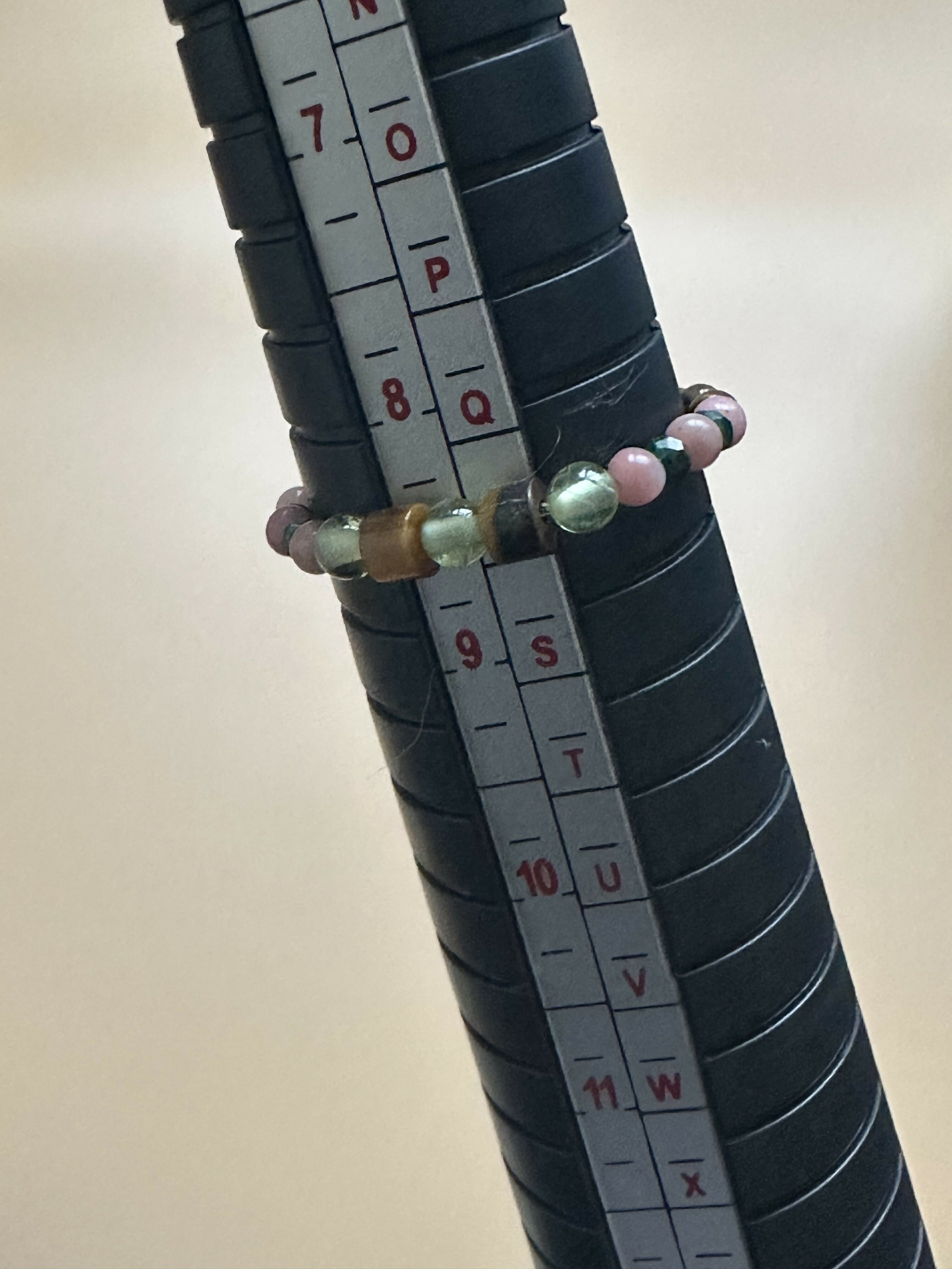 HEALING CRYSTAL STRETCH RING TO HELP WITH GIVING & RECEIVING LOVE