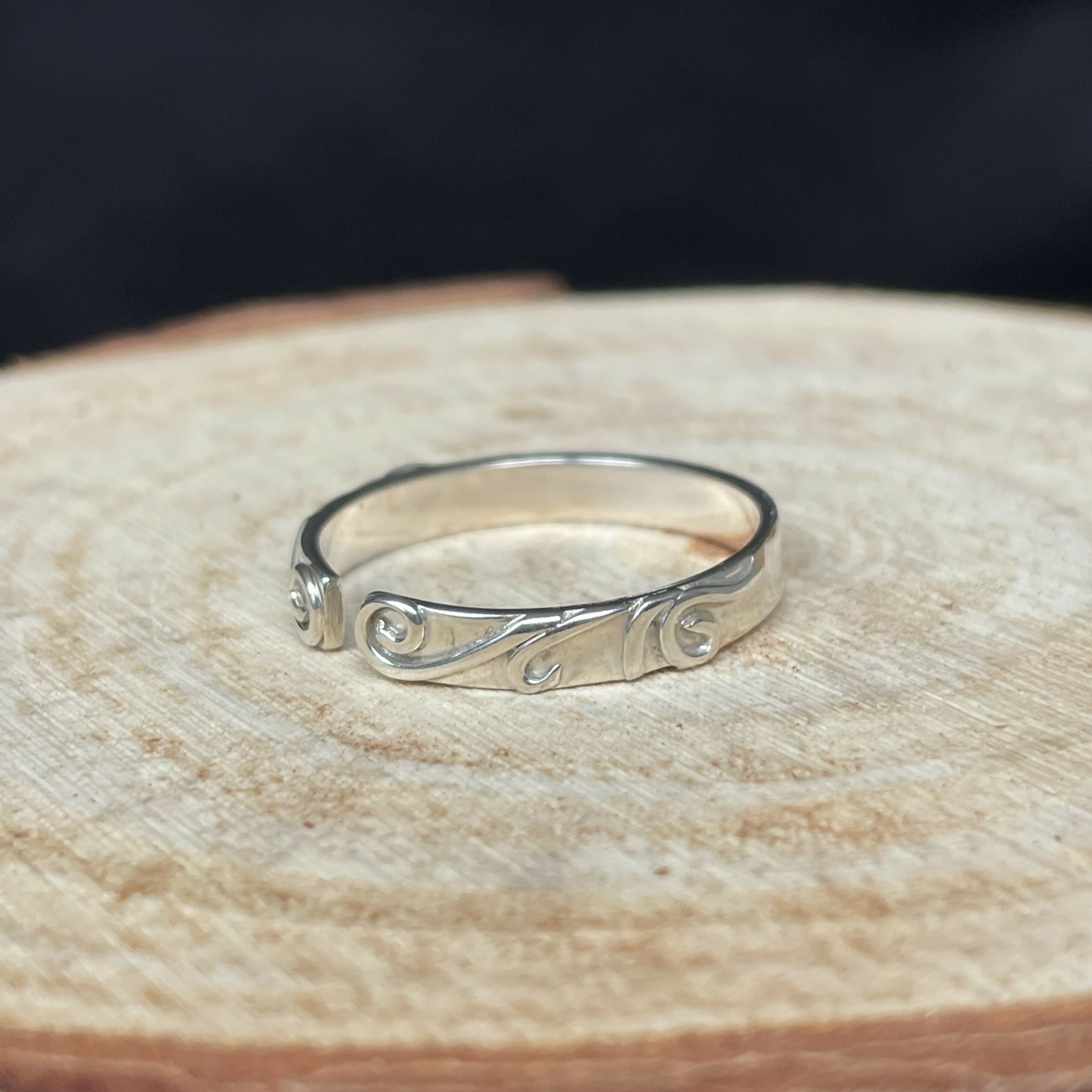 Sterling Silver Open Band with Filigree Details (Size X)