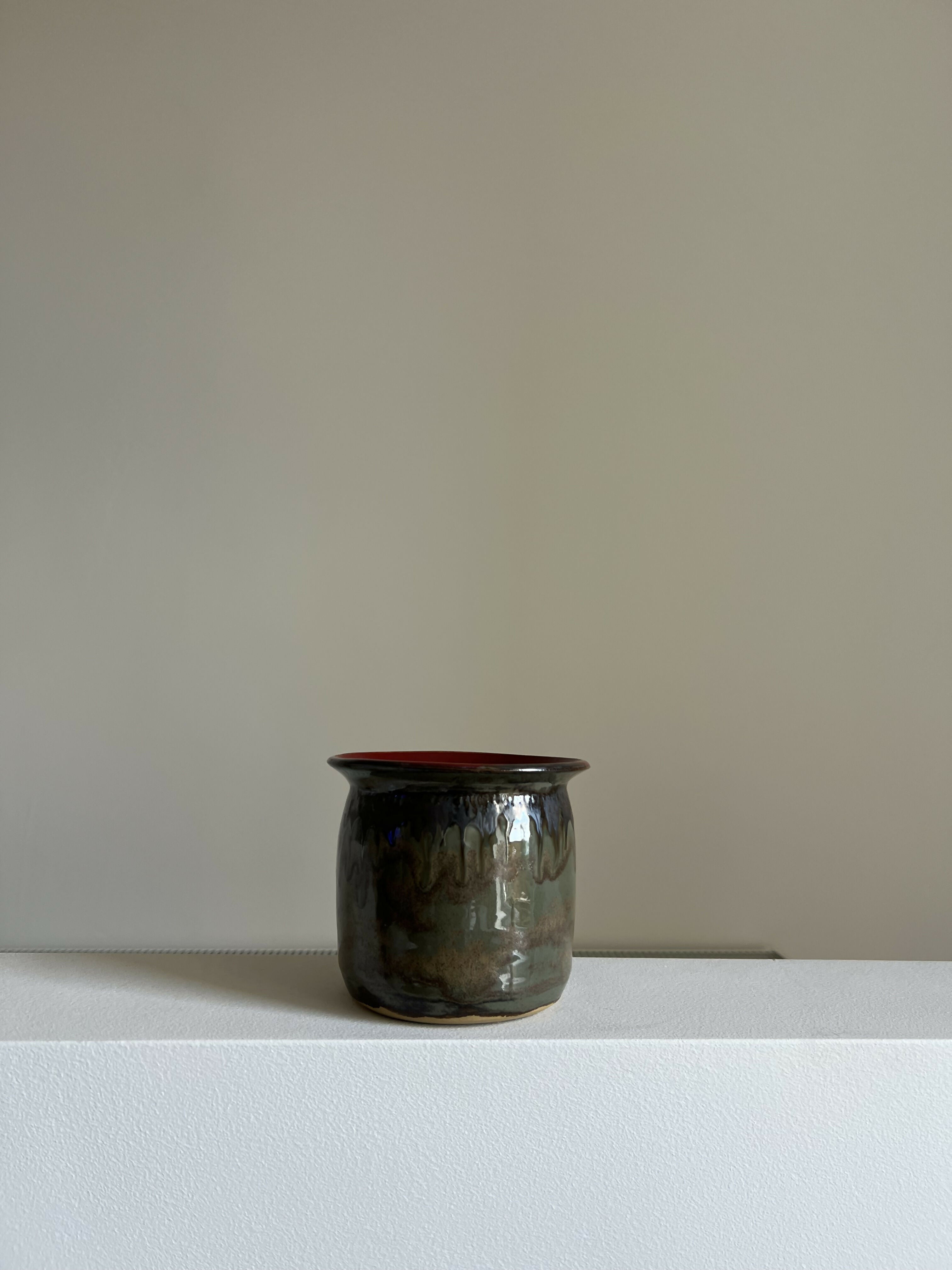 OPEN NECK PLANT POT