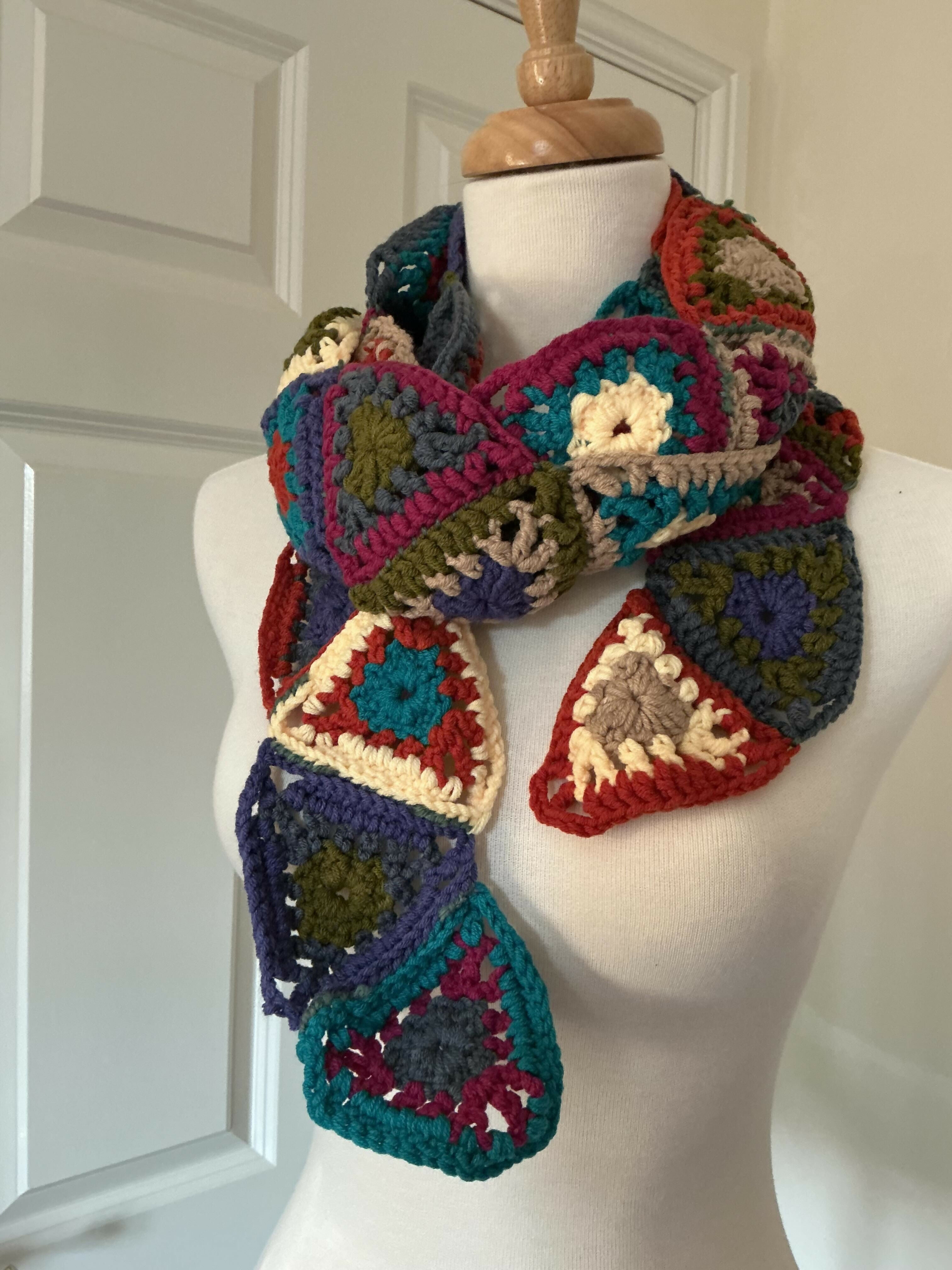 Triangle pattern Scarf